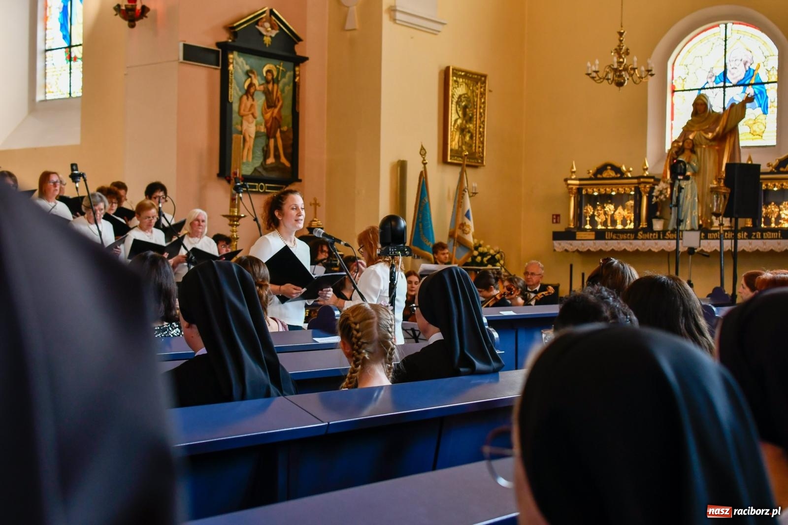 Zdjęcie w galerii na portalu naszraciborz.pl: Chór z Brzezia i Młodzieżowa Orkiestra Symfoniczna na wspólnym koncercie na Zielone Świątki wiadomości z regionu