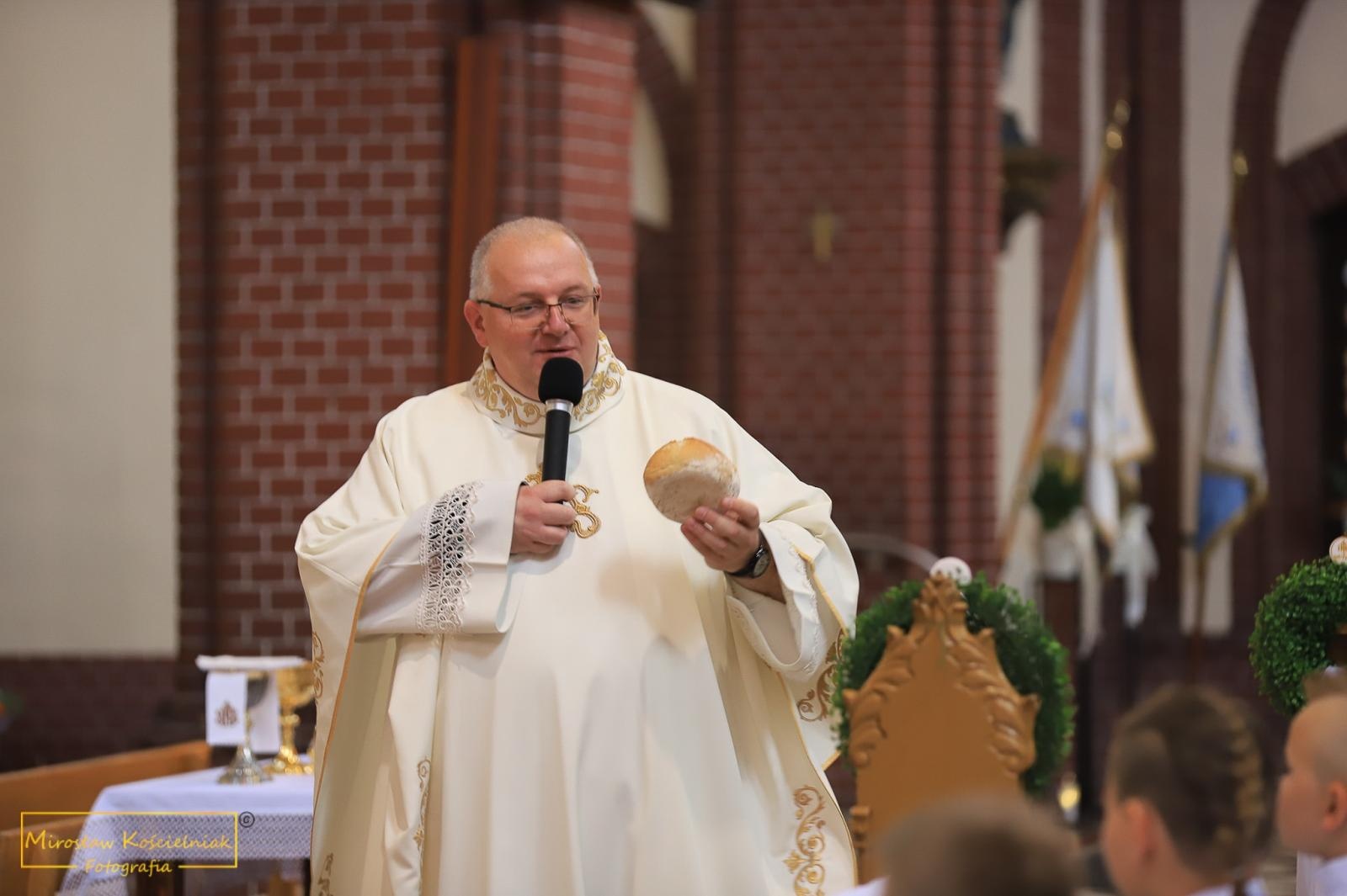 Zdjęcie w galerii na portalu naszraciborz.pl: I Komunia Święta na Starej Wsi [FOTO] wiadomości z regionu