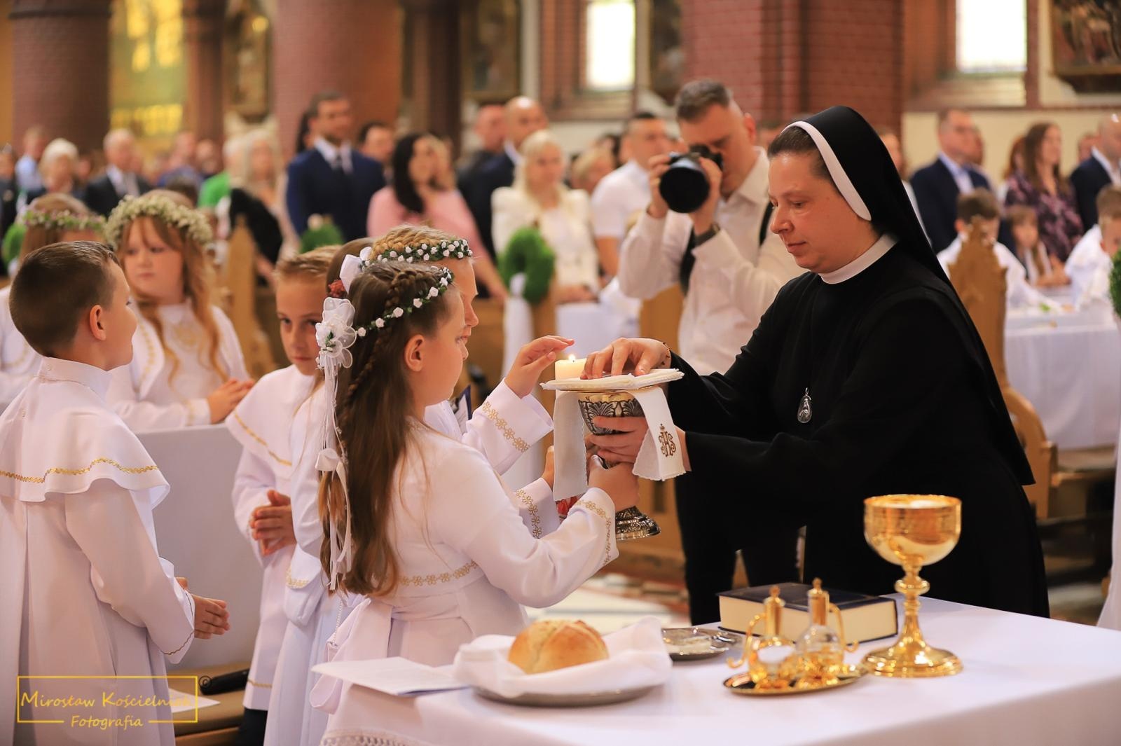 Zdjęcie w galerii na portalu naszraciborz.pl: I Komunia Święta na Starej Wsi [FOTO] wiadomości z regionu
