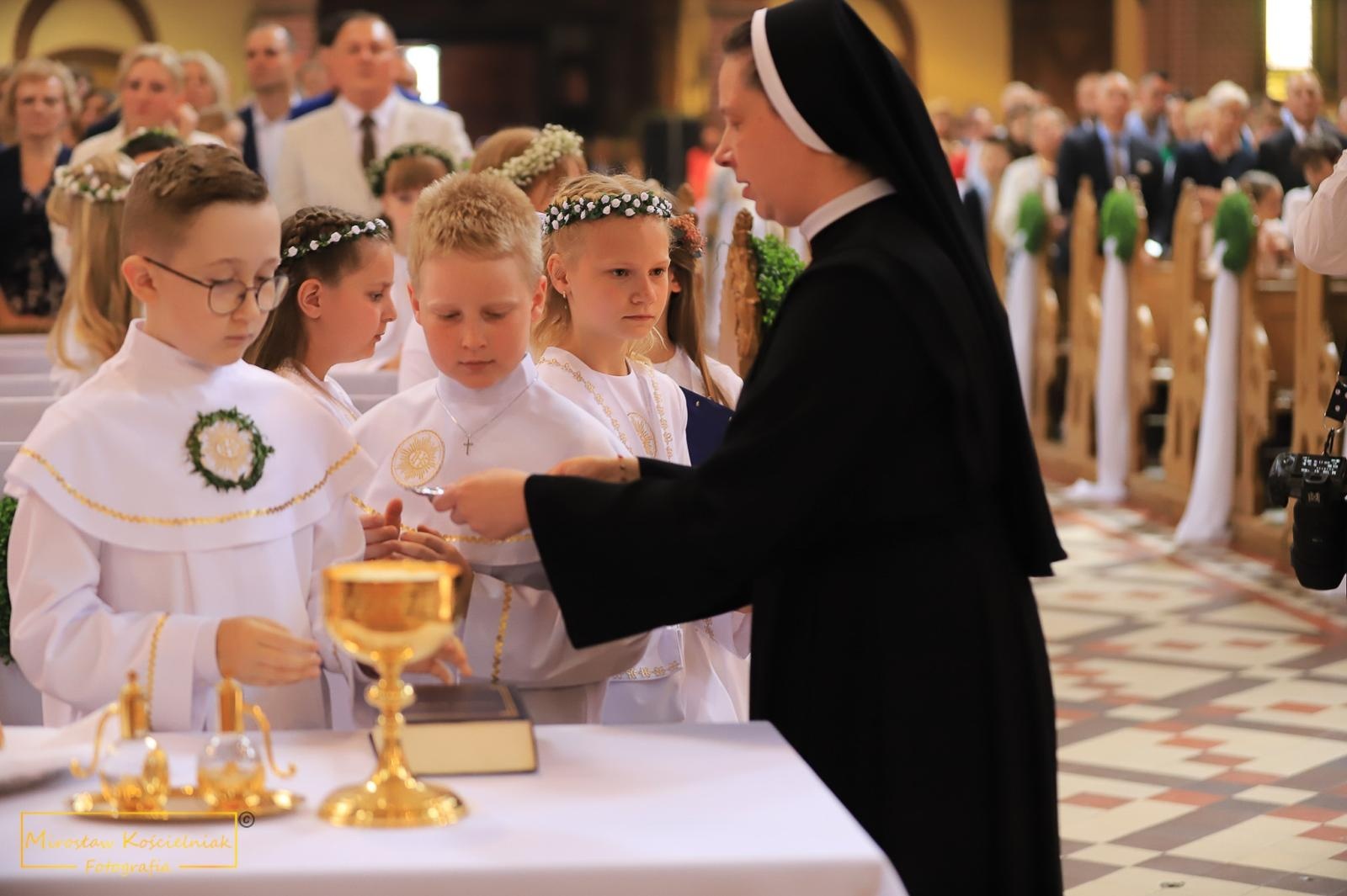 Zdjęcie w galerii na portalu naszraciborz.pl: I Komunia Święta na Starej Wsi [FOTO] wiadomości z regionu
