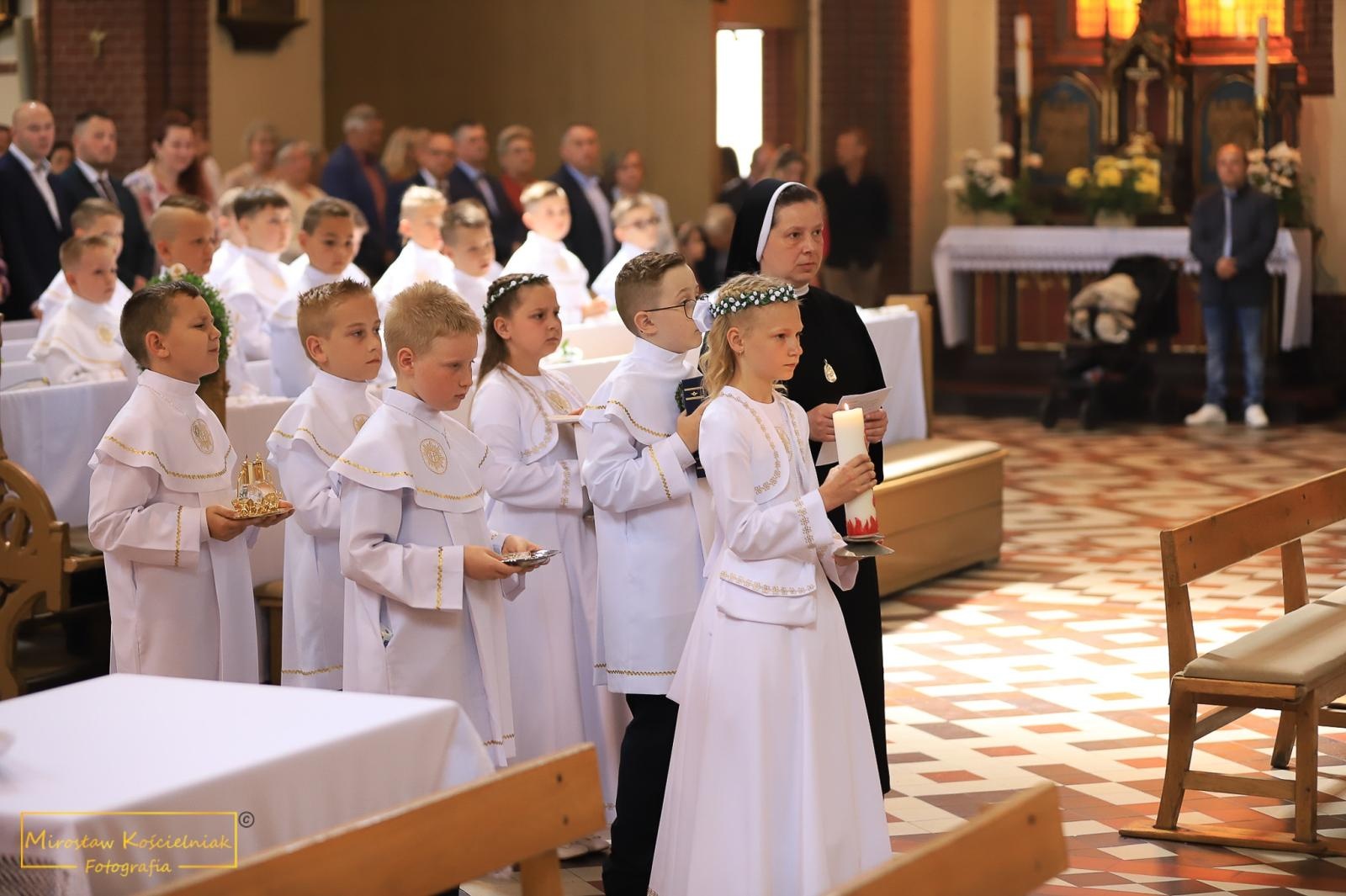 Zdjęcie w galerii na portalu naszraciborz.pl: I Komunia Święta na Starej Wsi [FOTO] wiadomości z regionu
