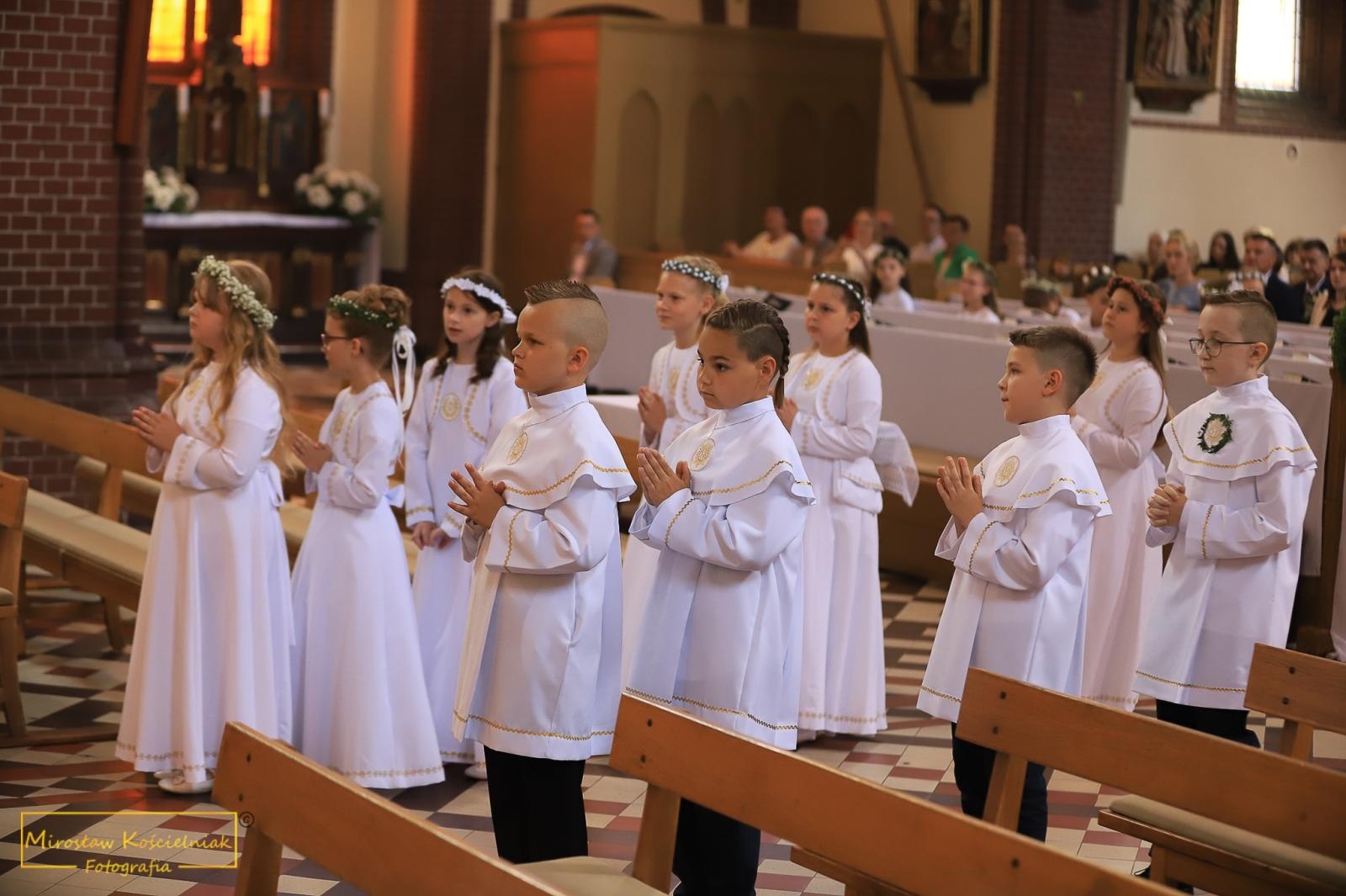 Zdjęcie w galerii na portalu naszraciborz.pl: I Komunia Święta na Starej Wsi [FOTO] wiadomości z regionu