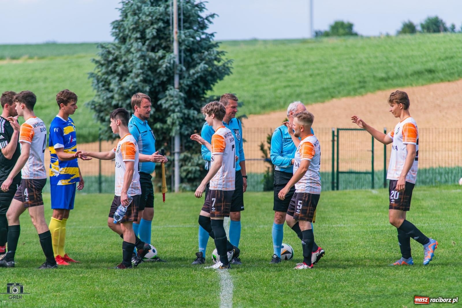 Zdjęcie w galerii na portalu naszraciborz.pl: Gamów – Buków: Strzelił Wilczek razy kilka [FOTO i WIDEO] wiadomości z regionu