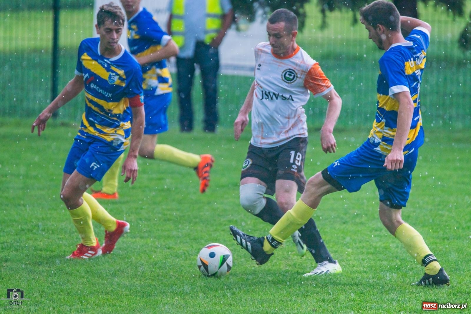 Zdjęcie w galerii na portalu naszraciborz.pl: Gamów – Buków: Strzelił Wilczek razy kilka [FOTO i WIDEO] wiadomości z regionu