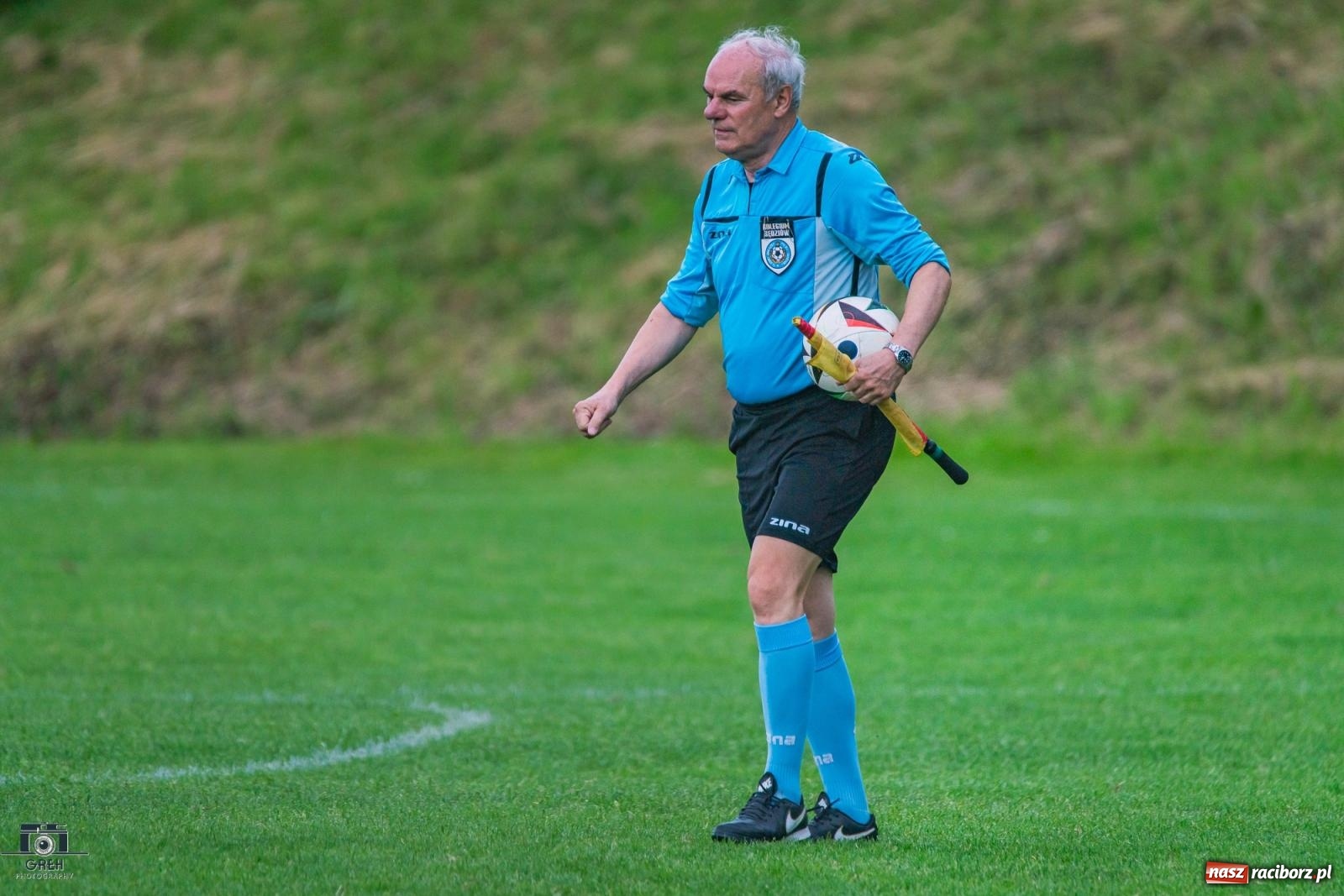 Zdjęcie w galerii na portalu naszraciborz.pl: Gwizdek powędrował na półkę. Zdzisław Matysiak zakończył sędziowską karierę wiadomości z regionu