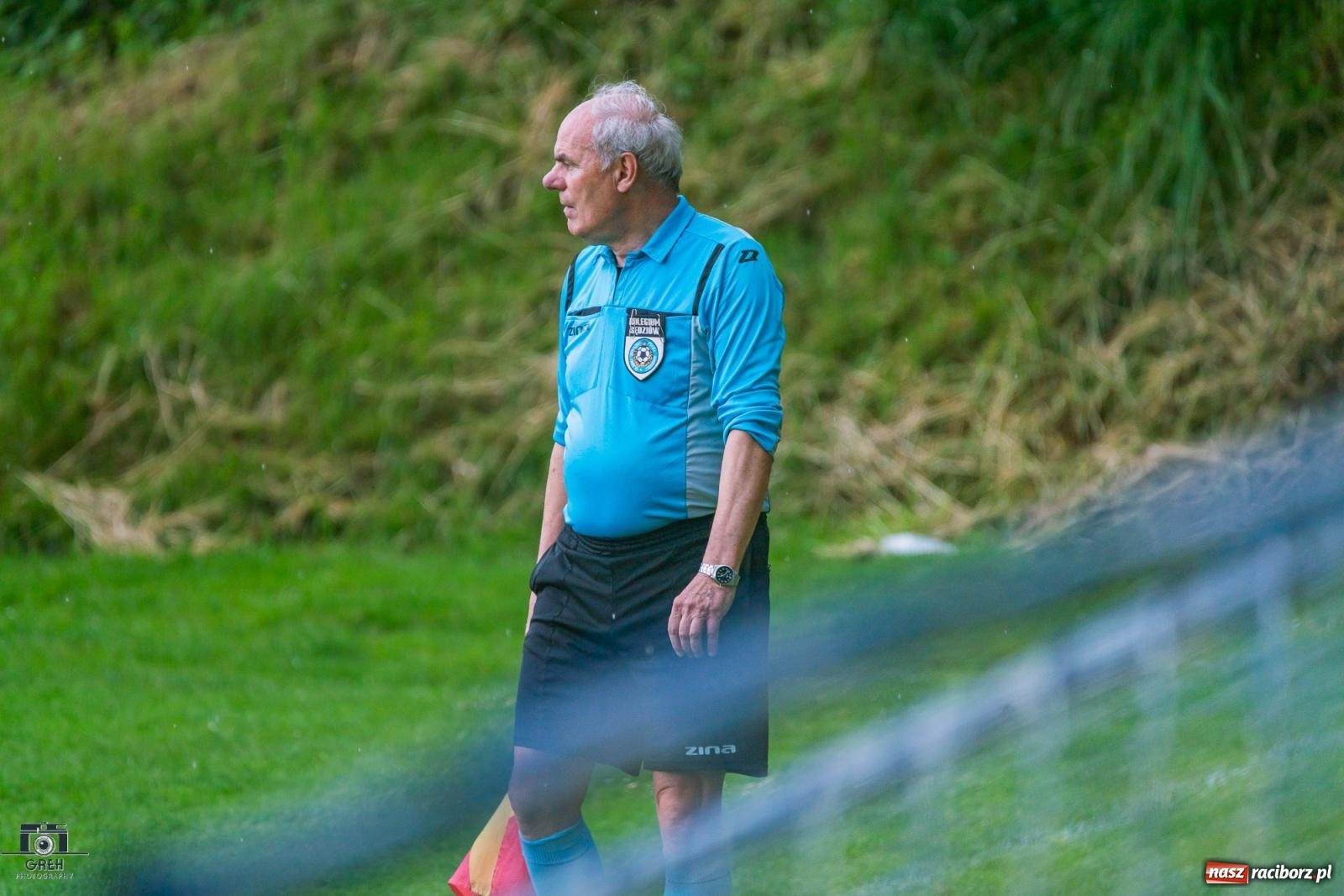 Zdjęcie w galerii na portalu naszraciborz.pl: Gwizdek powędrował na półkę. Zdzisław Matysiak zakończył sędziowską karierę wiadomości z regionu