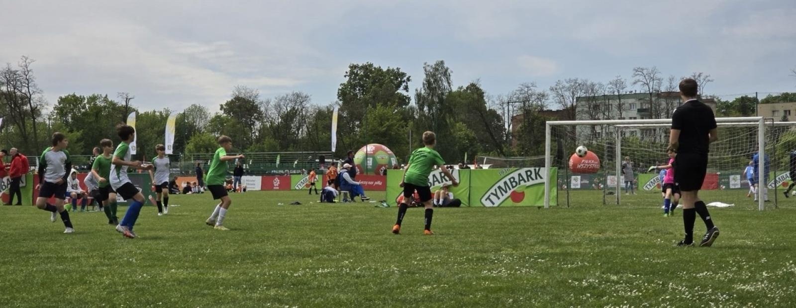 Zdjęcie w galerii na portalu naszraciborz.pl: Tworków w finale wojewódzkim turnieju o Puchar Tymbarku wiadomości z regionu