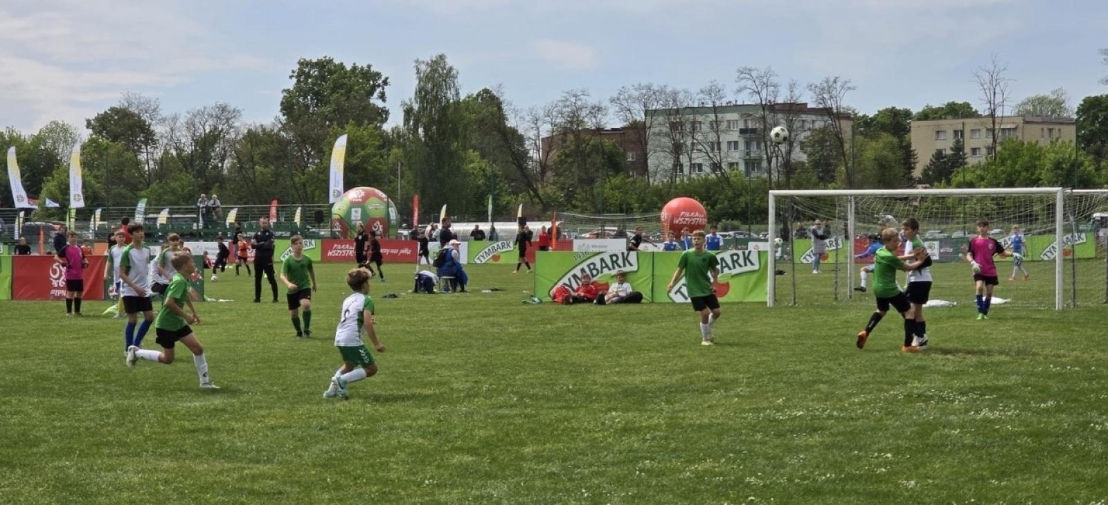 Zdjęcie w galerii na portalu naszraciborz.pl: Tworków w finale wojewódzkim turnieju o Puchar Tymbarku wiadomości z regionu