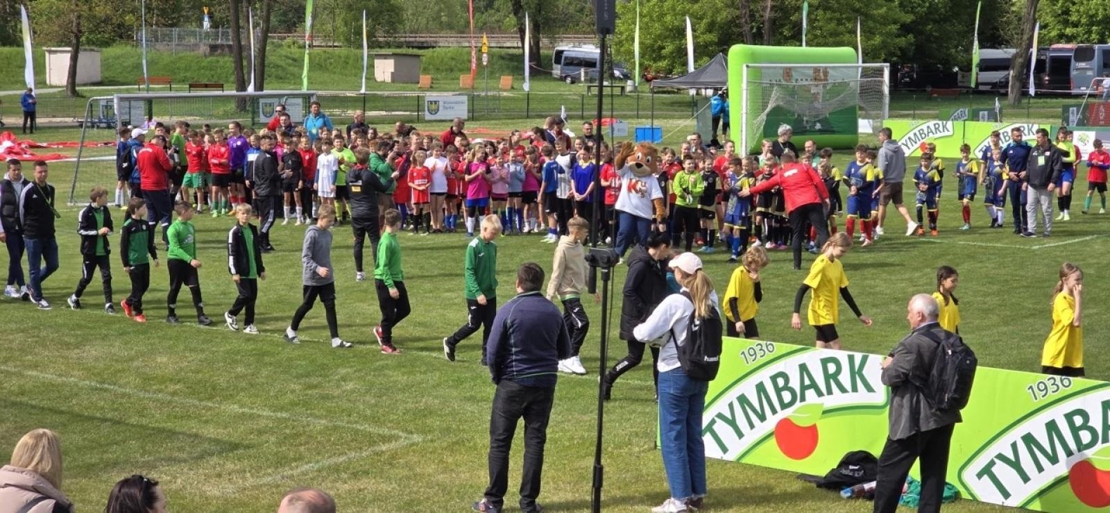 Zdjęcie w galerii na portalu naszraciborz.pl: Tworków w finale wojewódzkim turnieju o Puchar Tymbarku wiadomości z regionu