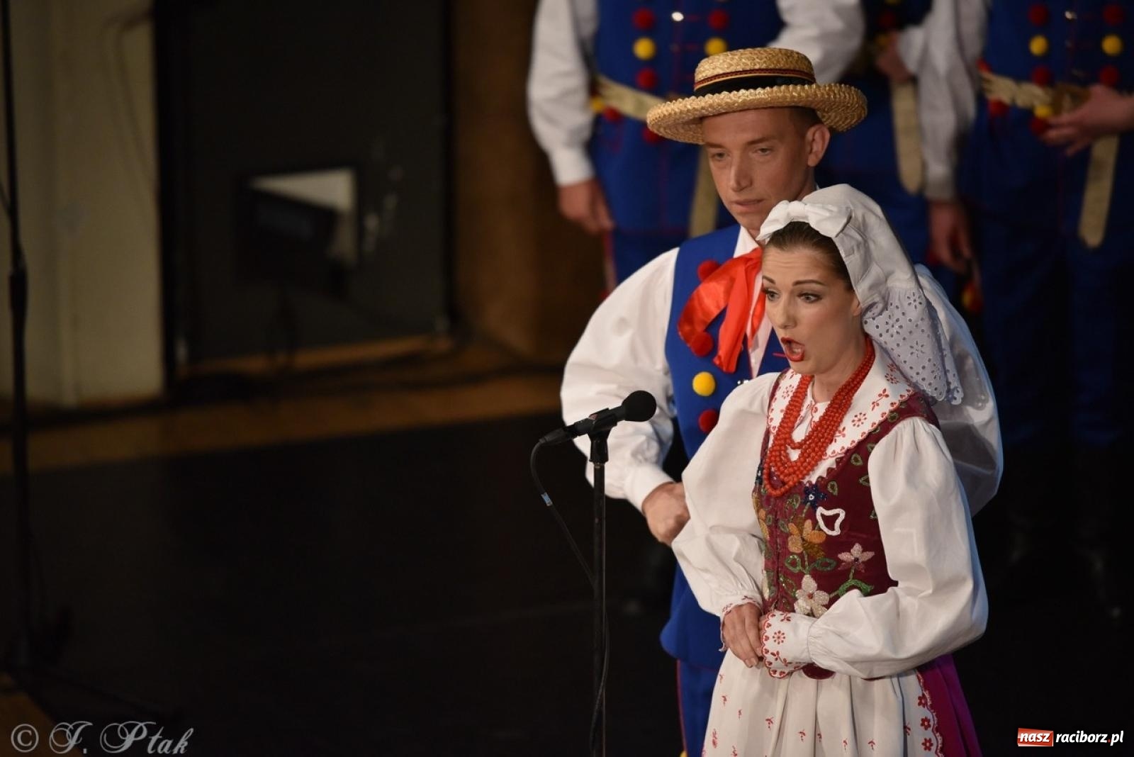 Zdjęcie w galerii na portalu naszraciborz.pl: ZPiT ŚLĄSK wrócił do Raciborza. Wyśmienity koncert na deskach RCK-u wiadomości z regionu