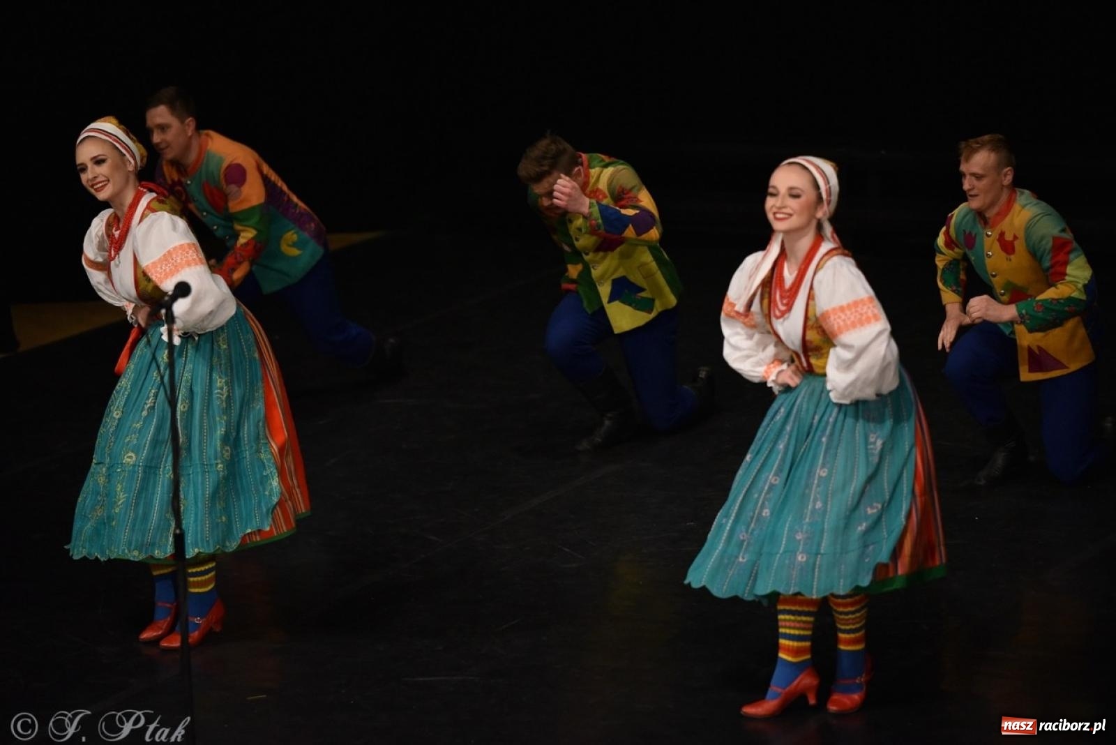 Zdjęcie w galerii na portalu naszraciborz.pl: ZPiT ŚLĄSK wrócił do Raciborza. Wyśmienity koncert na deskach RCK-u wiadomości z regionu