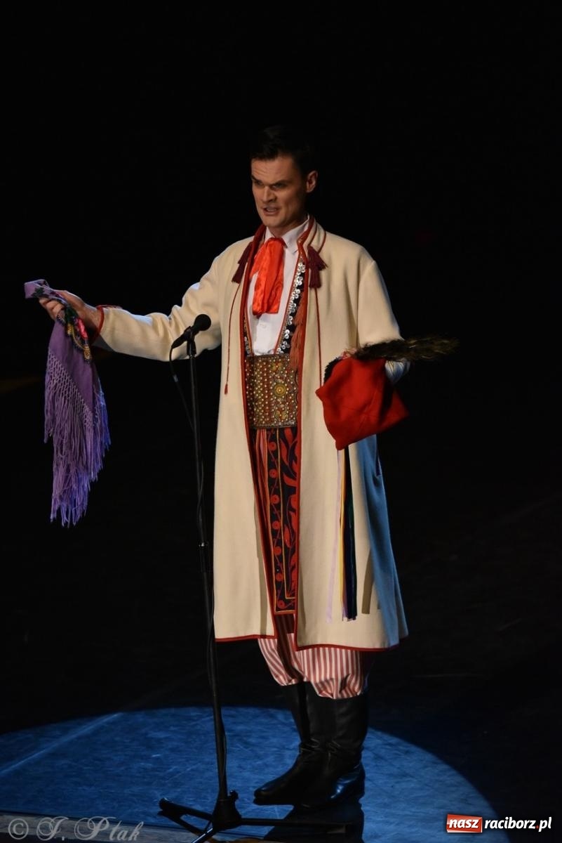 Zdjęcie w galerii na portalu naszraciborz.pl: ZPiT ŚLĄSK wrócił do Raciborza. Wyśmienity koncert na deskach RCK-u wiadomości z regionu