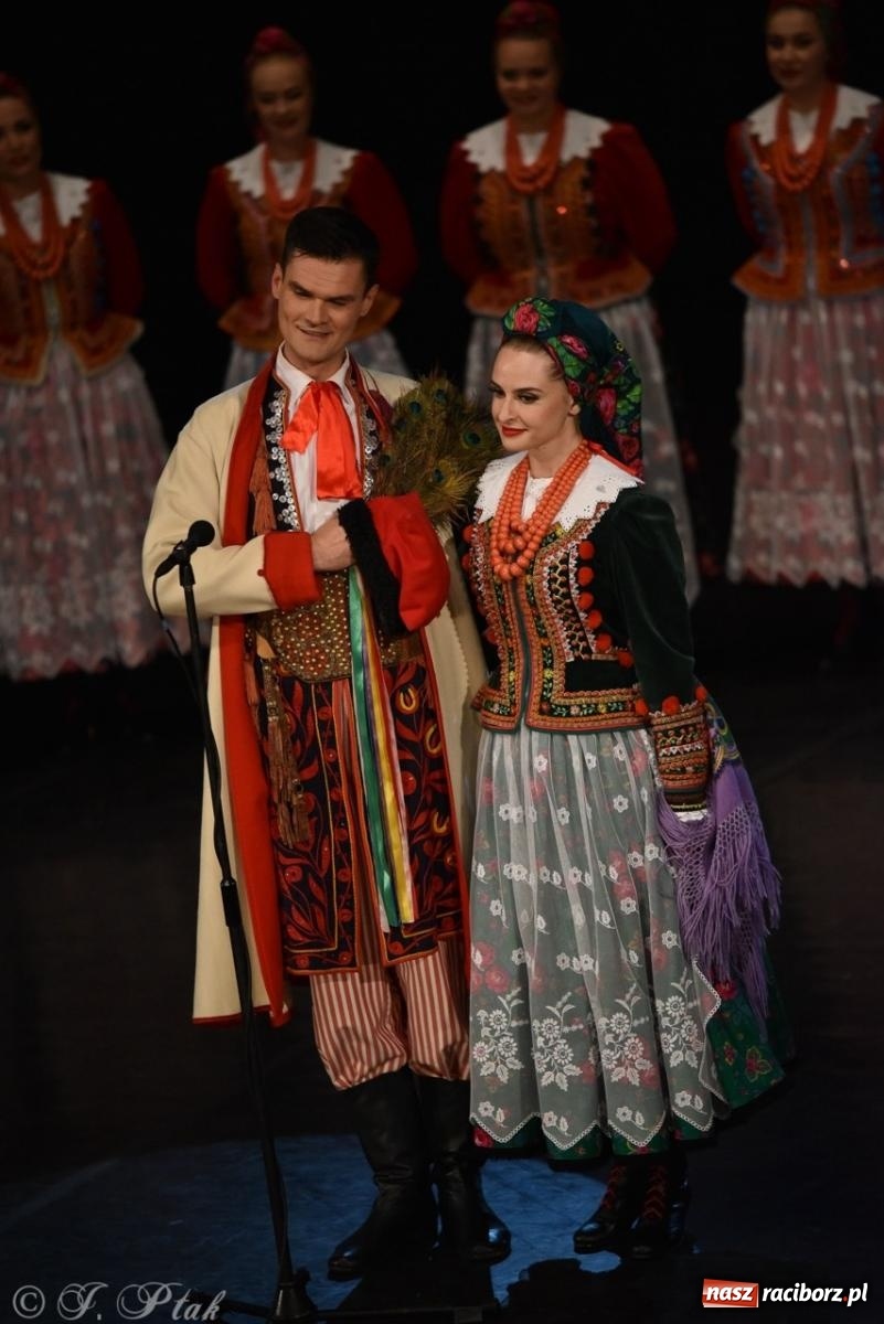 Zdjęcie w galerii na portalu naszraciborz.pl: ZPiT ŚLĄSK wrócił do Raciborza. Wyśmienity koncert na deskach RCK-u wiadomości z regionu