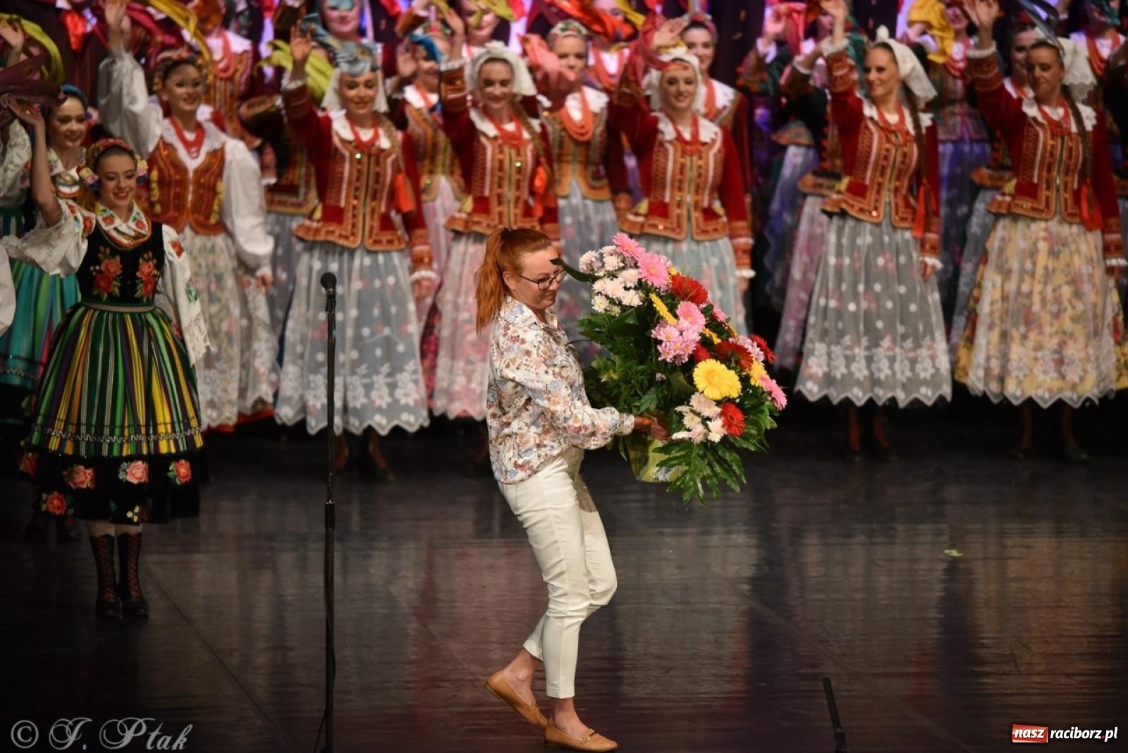 Zdjęcie w galerii na portalu naszraciborz.pl: ZPiT ŚLĄSK wrócił do Raciborza. Wyśmienity koncert na deskach RCK-u wiadomości z regionu