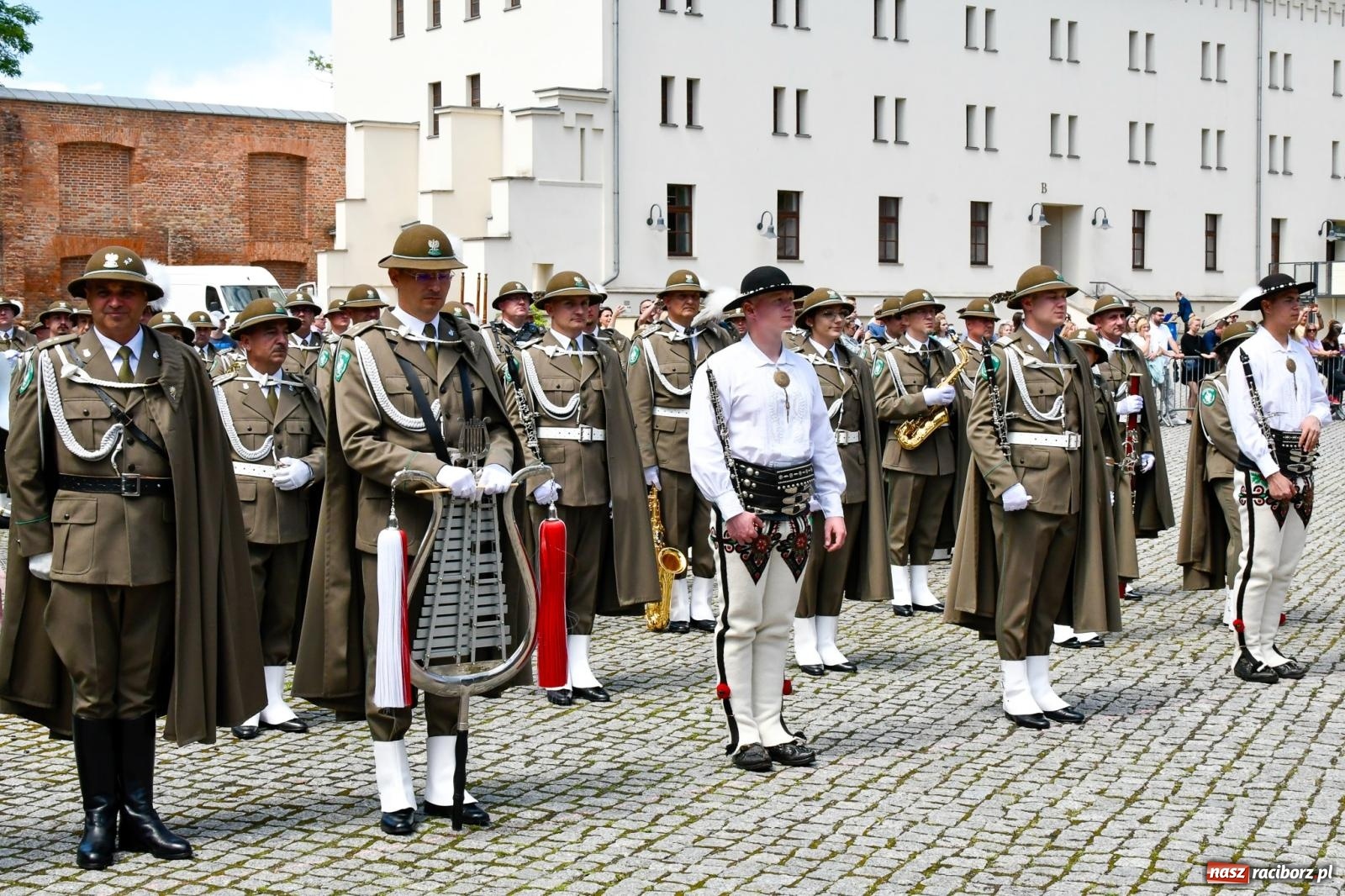 Zdjęcie w galerii na portalu naszraciborz.pl: Śląska Straż Graniczna świętowała na raciborskim zamku [FOTO i WIDEO] wiadomości z regionu