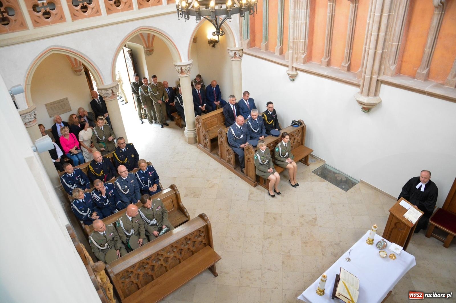 Zdjęcie w galerii na portalu naszraciborz.pl: Śląska Straż Graniczna świętowała na raciborskim zamku [FOTO i WIDEO] wiadomości z regionu