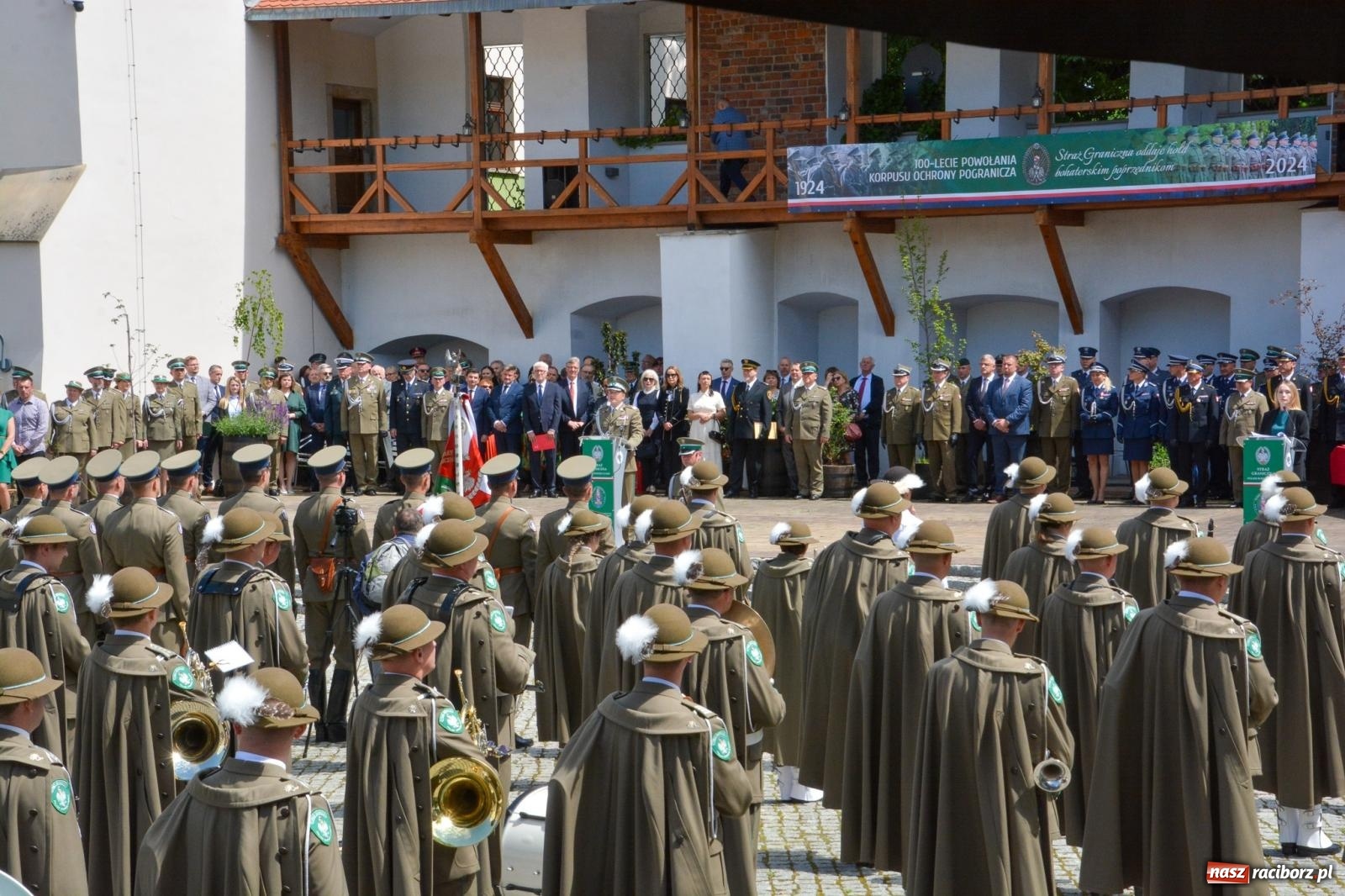 Zdjęcie w galerii na portalu naszraciborz.pl: Śląska Straż Graniczna świętowała na raciborskim zamku [FOTO i WIDEO] wiadomości z regionu