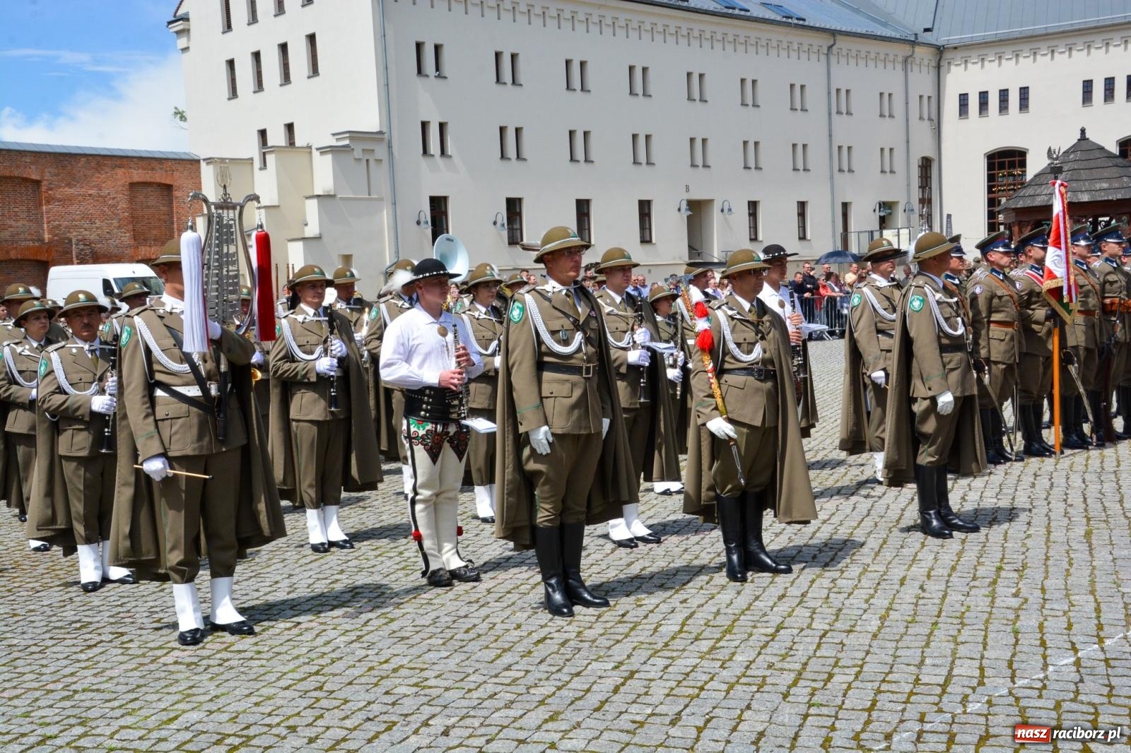 Zdjęcie w galerii na portalu naszraciborz.pl: Śląska Straż Graniczna świętowała na raciborskim zamku [FOTO i WIDEO] wiadomości z regionu