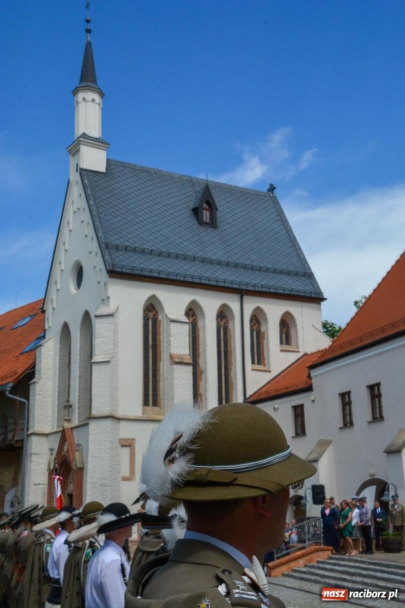 Zdjęcie w galerii na portalu naszraciborz.pl: Śląska Straż Graniczna świętowała na raciborskim zamku [FOTO i WIDEO] wiadomości z regionu