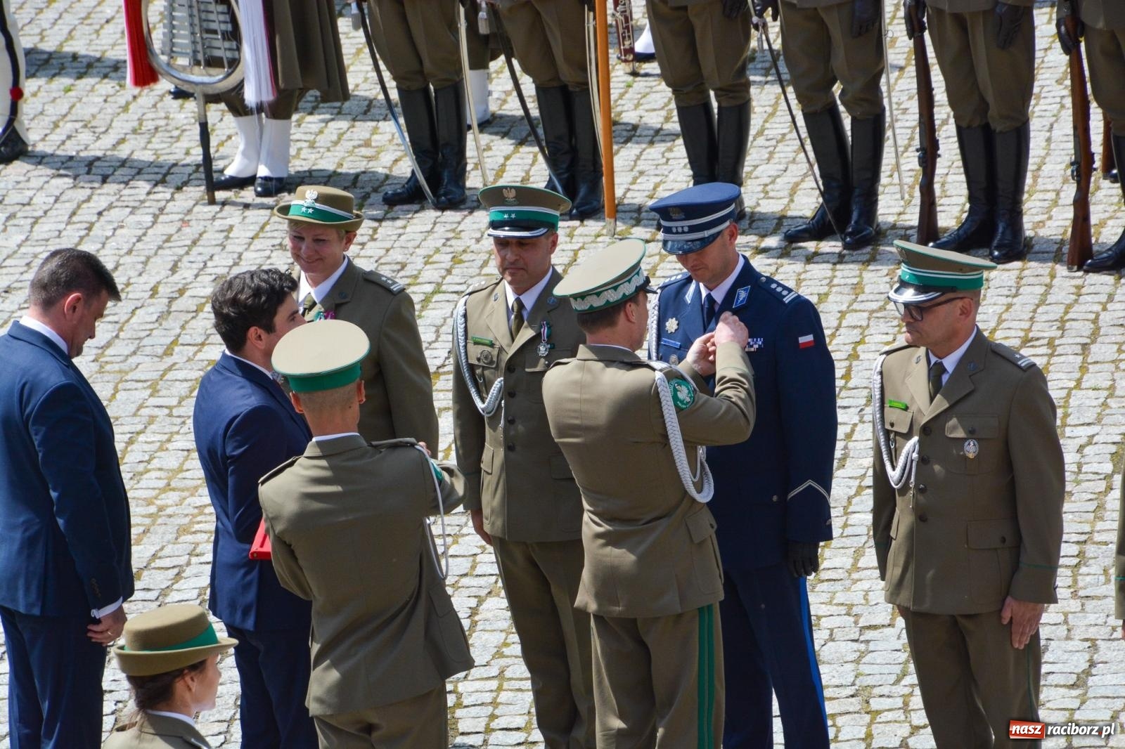 Zdjęcie w galerii na portalu naszraciborz.pl: Śląska Straż Graniczna świętowała na raciborskim zamku [FOTO i WIDEO] wiadomości z regionu
