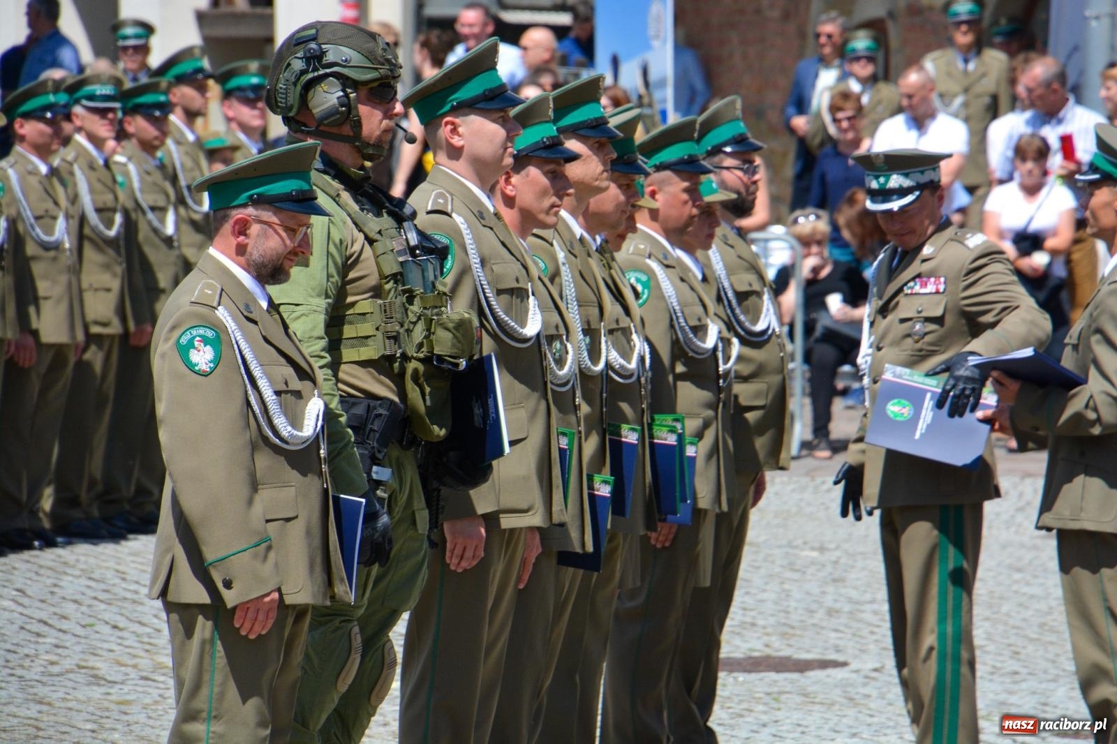 Zdjęcie w galerii na portalu naszraciborz.pl: Śląska Straż Graniczna świętowała na raciborskim zamku [FOTO i WIDEO] wiadomości z regionu