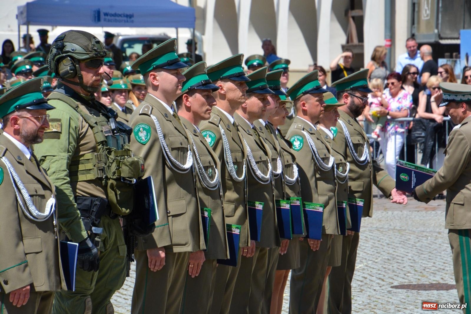 Zdjęcie w galerii na portalu naszraciborz.pl: Śląska Straż Graniczna świętowała na raciborskim zamku [FOTO i WIDEO] wiadomości z regionu