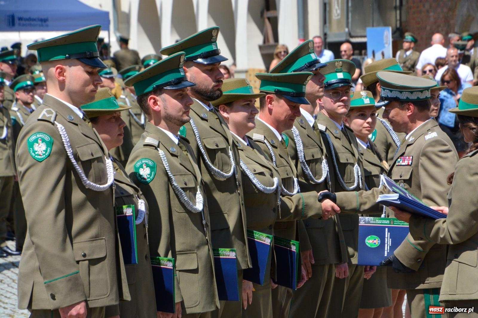 Zdjęcie w galerii na portalu naszraciborz.pl: Śląska Straż Graniczna świętowała na raciborskim zamku [FOTO i WIDEO] wiadomości z regionu