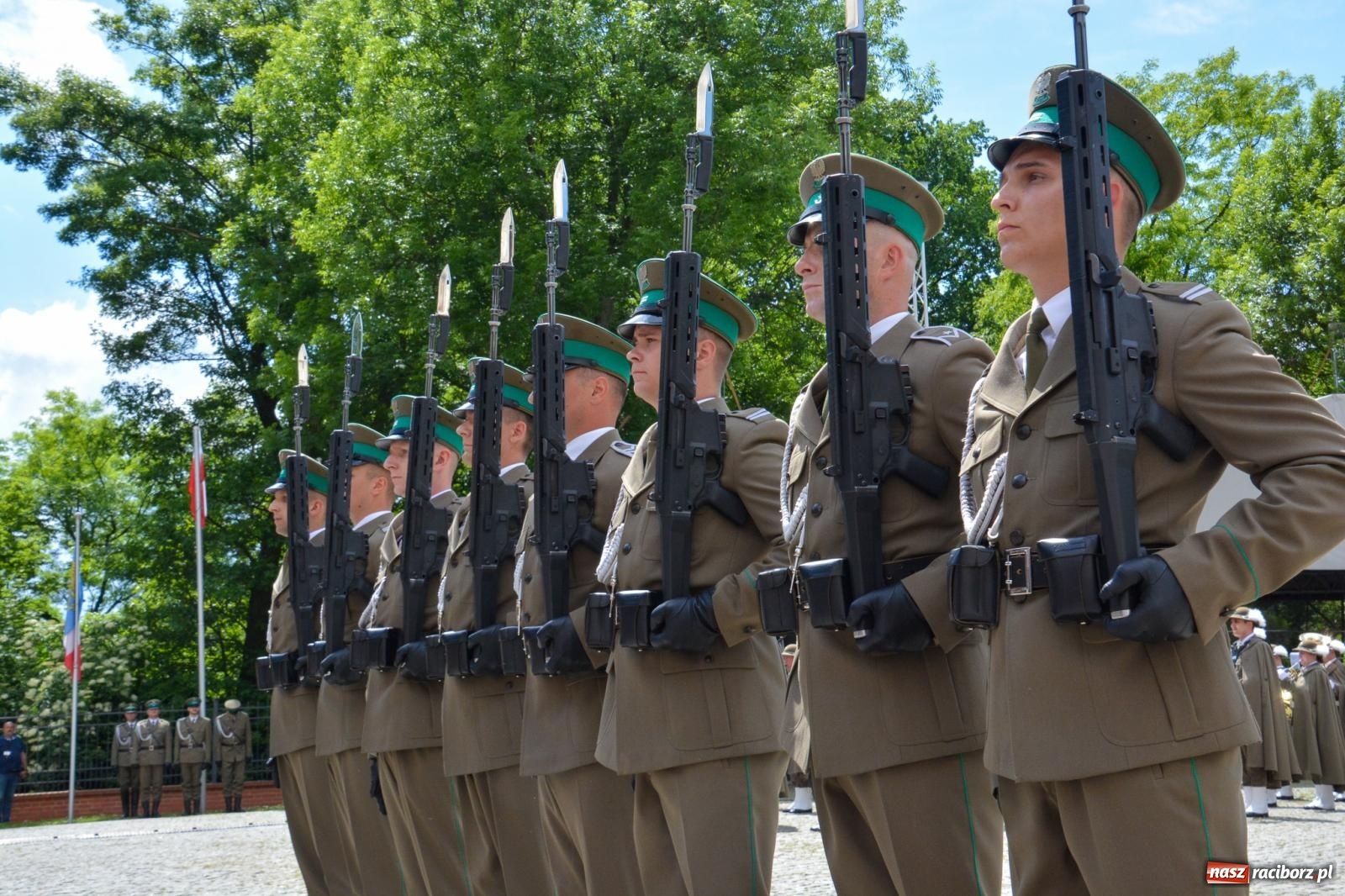Zdjęcie w galerii na portalu naszraciborz.pl: Śląska Straż Graniczna świętowała na raciborskim zamku [FOTO i WIDEO] wiadomości z regionu