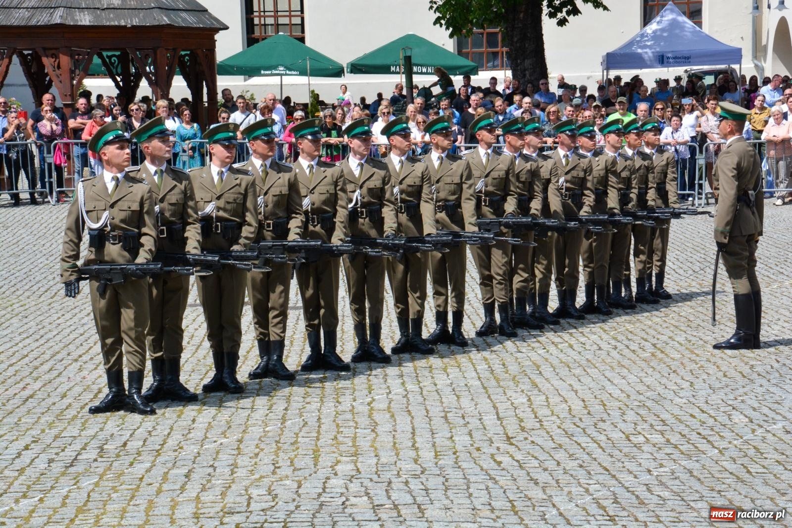 Zdjęcie w galerii na portalu naszraciborz.pl: Śląska Straż Graniczna świętowała na raciborskim zamku [FOTO i WIDEO] wiadomości z regionu
