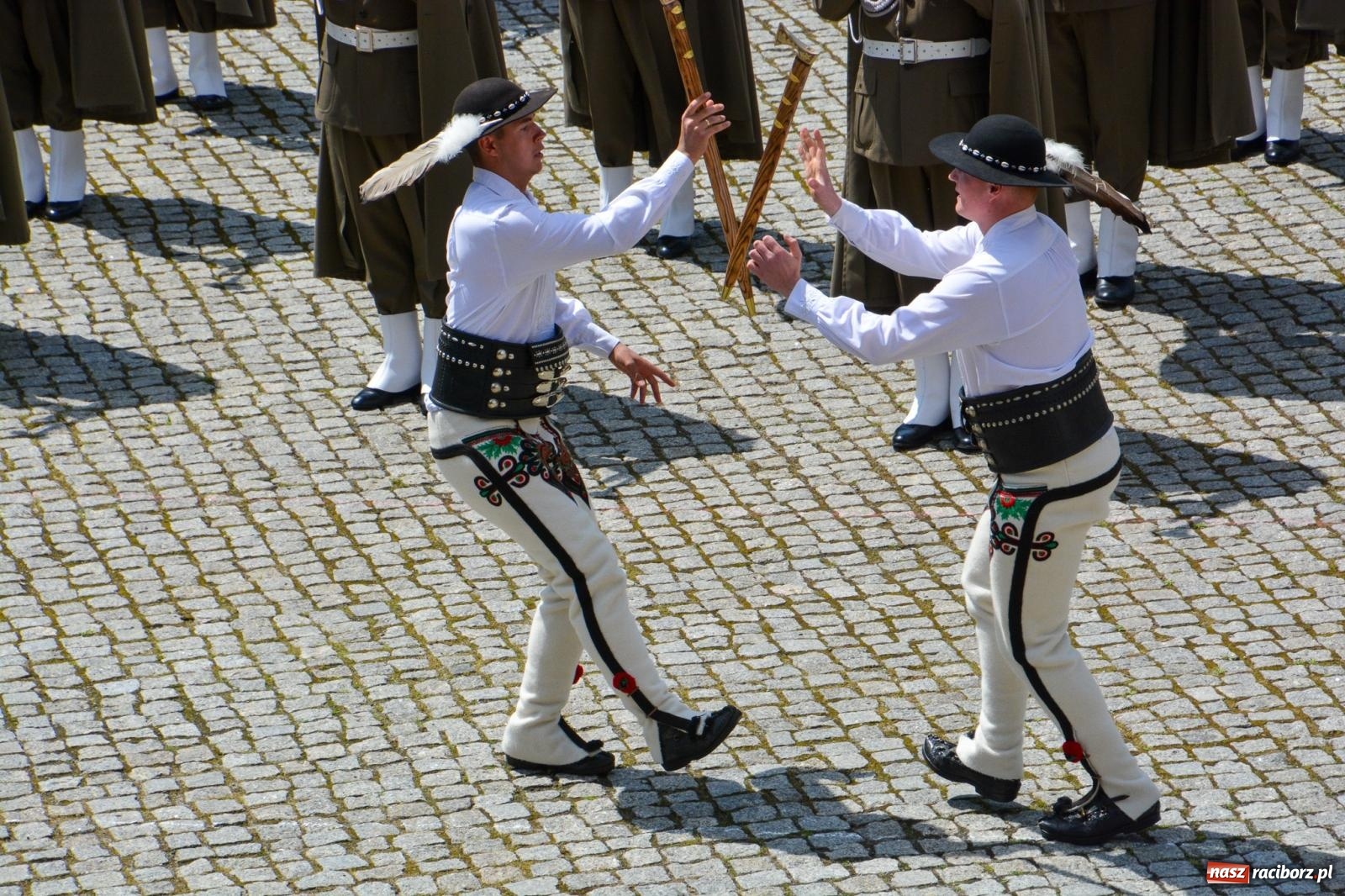 Zdjęcie w galerii na portalu naszraciborz.pl: Śląska Straż Graniczna świętowała na raciborskim zamku [FOTO i WIDEO] wiadomości z regionu