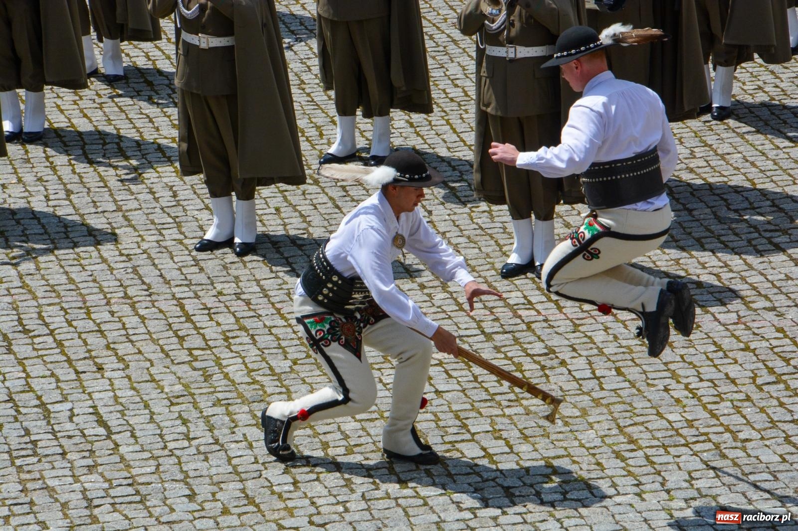 Zdjęcie w galerii na portalu naszraciborz.pl: Śląska Straż Graniczna świętowała na raciborskim zamku [FOTO i WIDEO] wiadomości z regionu