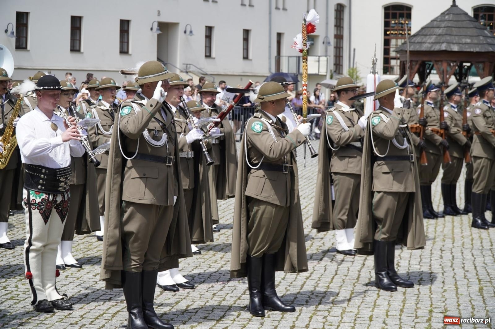 Zdjęcie w galerii na portalu naszraciborz.pl: Śląska Straż Graniczna świętowała na raciborskim zamku [FOTO i WIDEO] wiadomości z regionu