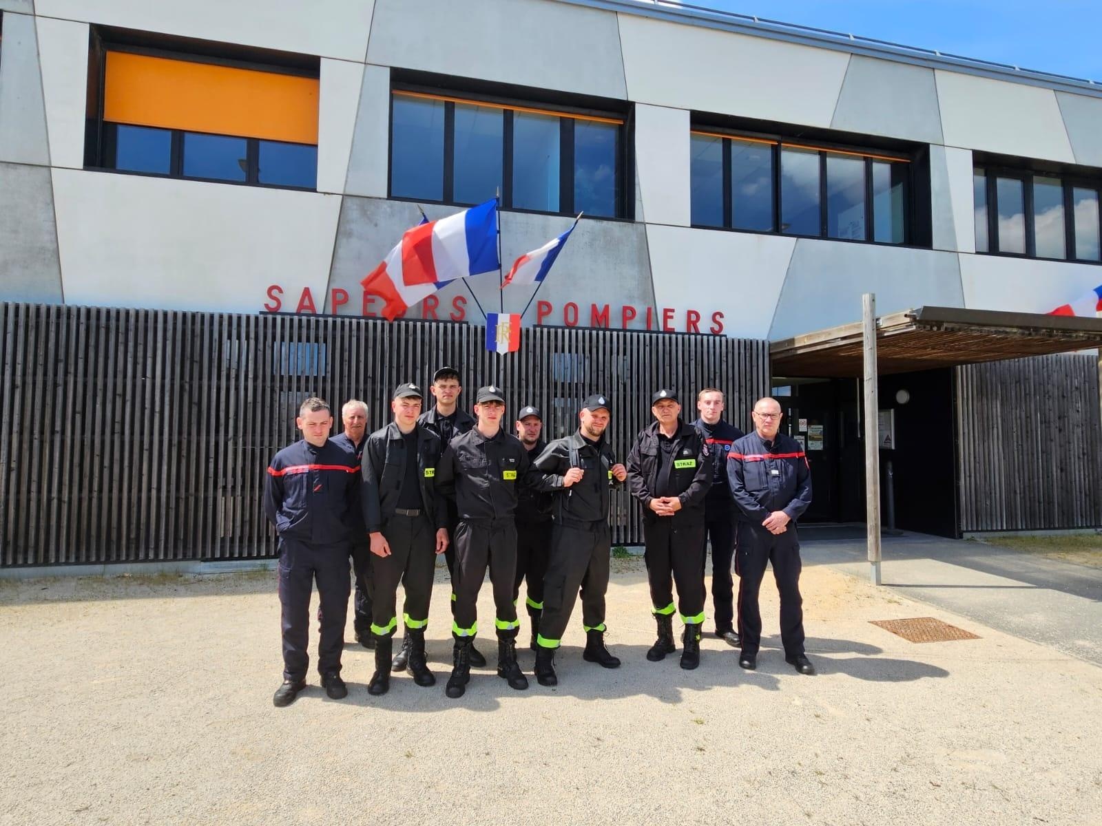 Zdjęcie w galerii na portalu naszraciborz.pl: Strażacy z OSP Miedonia z partnerską wizytą we Francji wiadomości z regionu