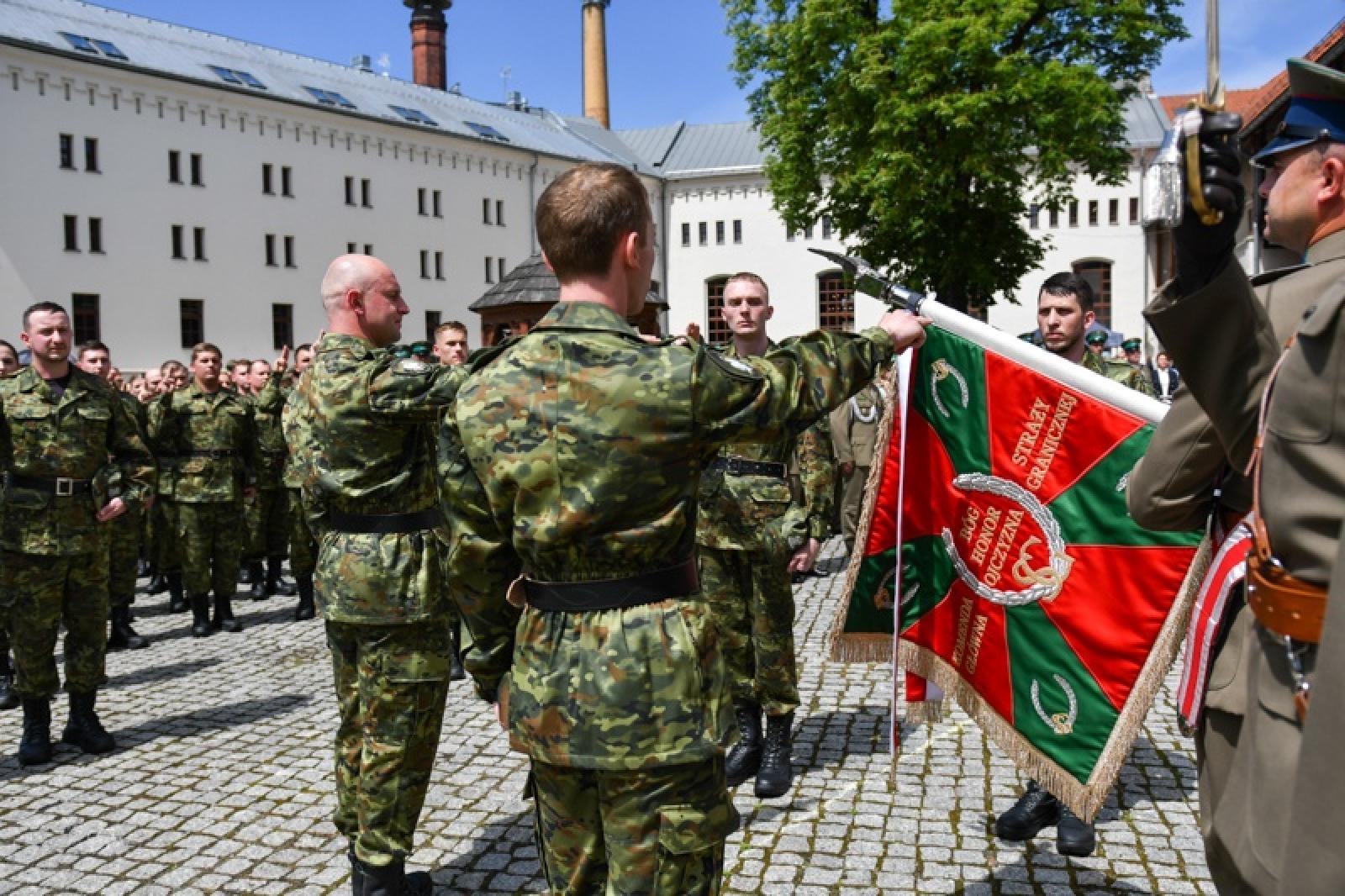 Zdjęcie w galerii na portalu naszraciborz.pl: Obchody 33. rocznicy powstania Straży Granicznej w ŚlOSG na bis! wiadomości z regionu