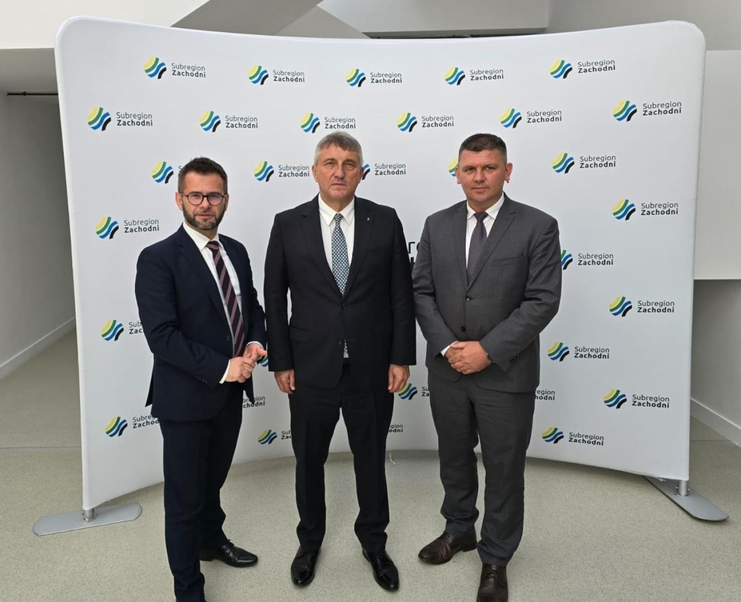 Zdjęcie w galerii na portalu naszraciborz.pl: Nowe władze w Subregionie Zachodnim wiadomości z regionu