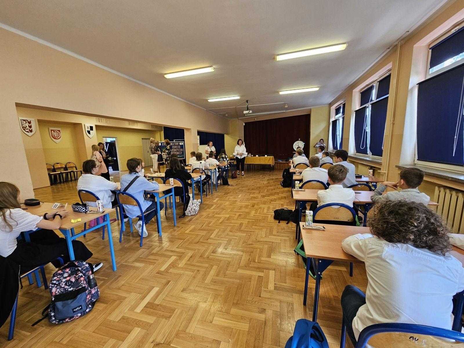 Zdjęcie w galerii na portalu naszraciborz.pl: Uczniowie szkół podstawowych sprawdzili swój zakres wiedzy z matematyki i przyrody wiadomości z regionu