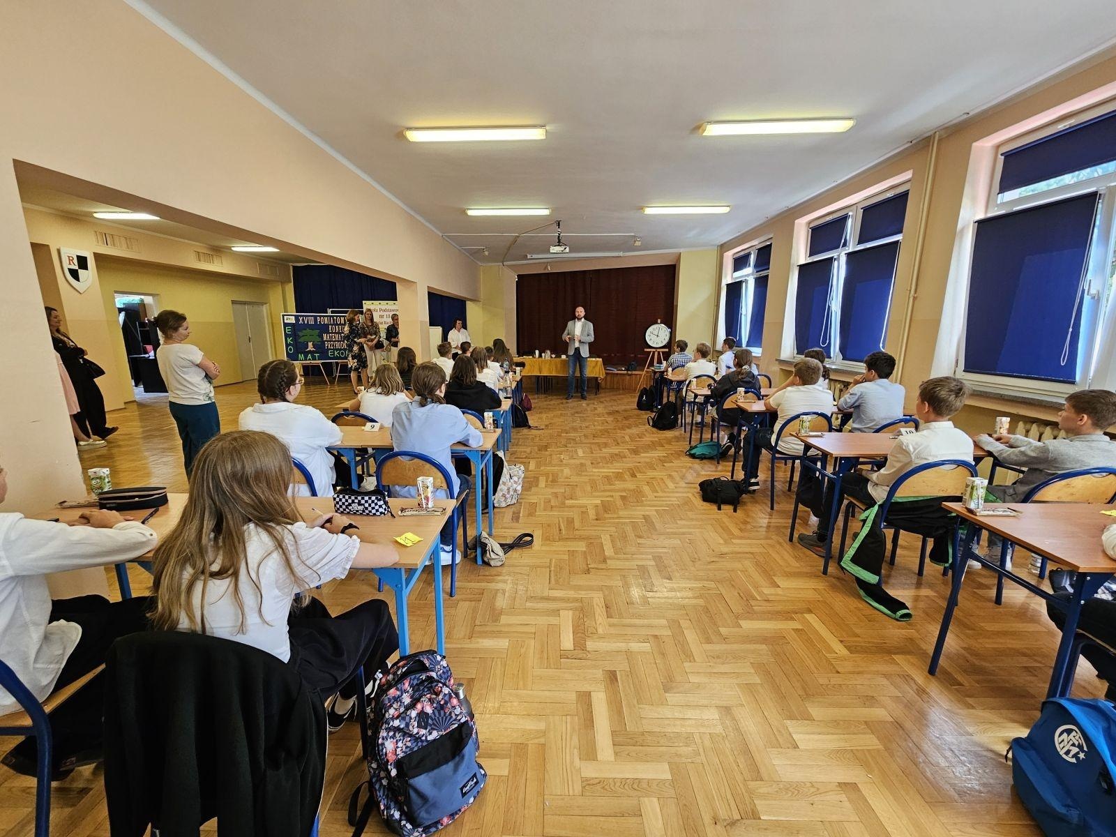 Zdjęcie w galerii na portalu naszraciborz.pl: Uczniowie szkół podstawowych sprawdzili swój zakres wiedzy z matematyki i przyrody wiadomości z regionu