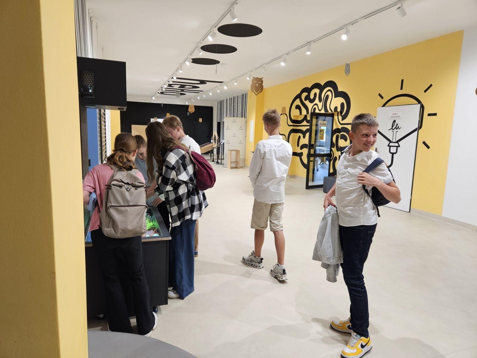 Zdjęcie w galerii na portalu naszraciborz.pl: Uczniowie szkół podstawowych sprawdzili swój zakres wiedzy z matematyki i przyrody wiadomości z regionu