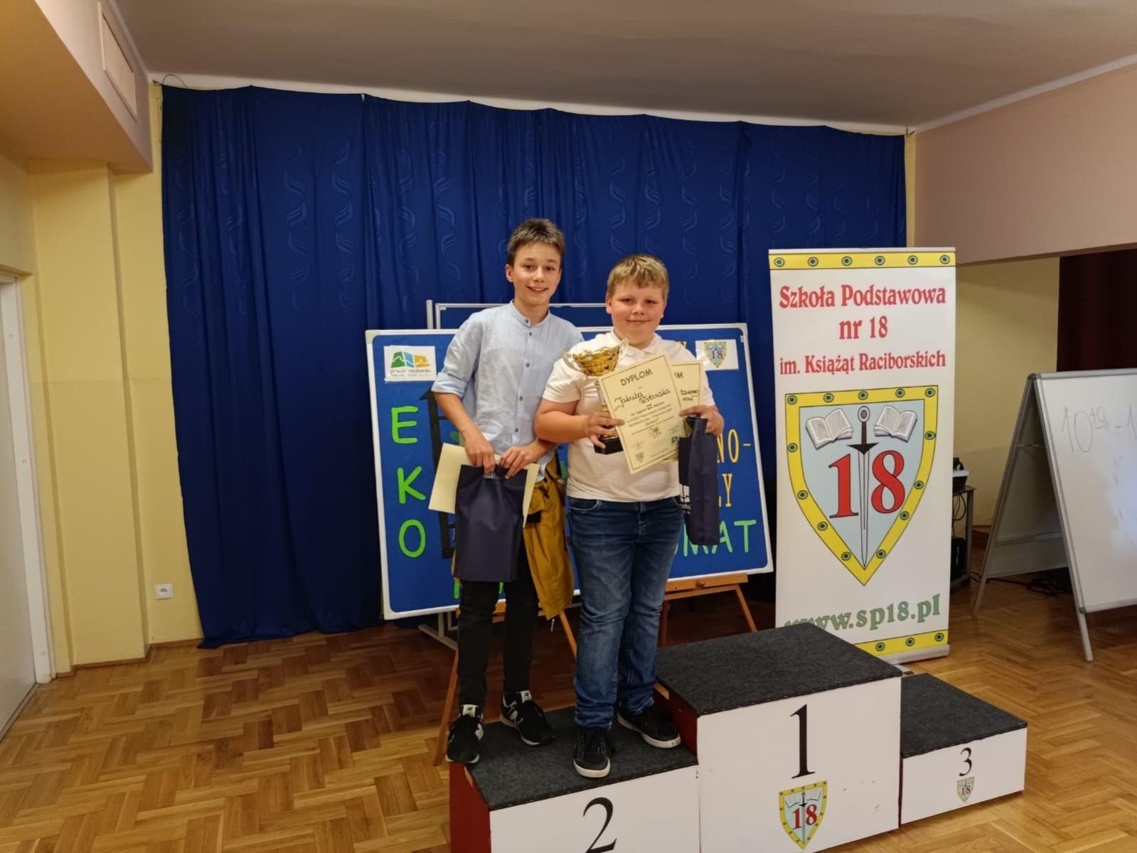 Zdjęcie w galerii na portalu naszraciborz.pl: Uczniowie szkół podstawowych sprawdzili swój zakres wiedzy z matematyki i przyrody wiadomości z regionu