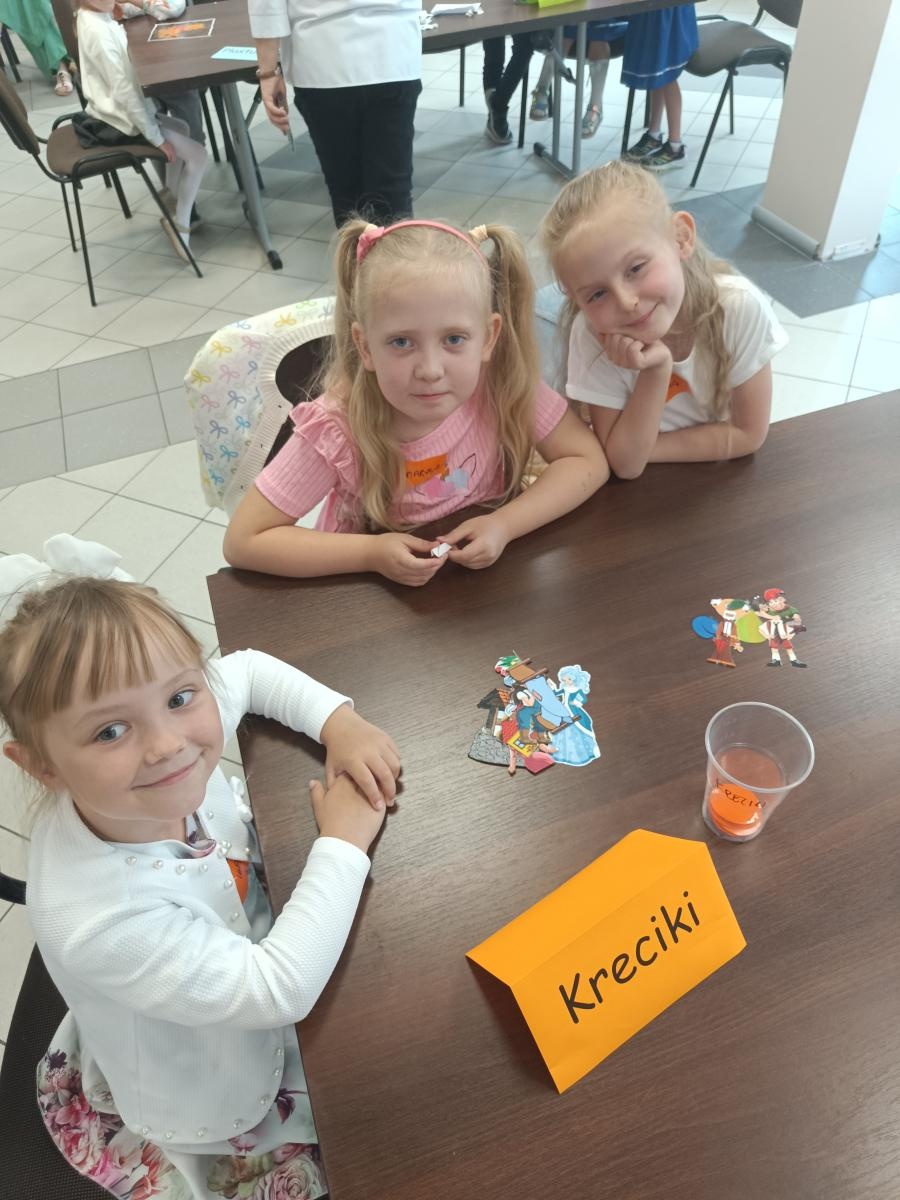 Zdjęcie w galerii na portalu naszraciborz.pl: Podróż do świata bajek. Gminny Konkurs Wiedzy Bajkowej w Pietrowicach Wielkich wiadomości z regionu