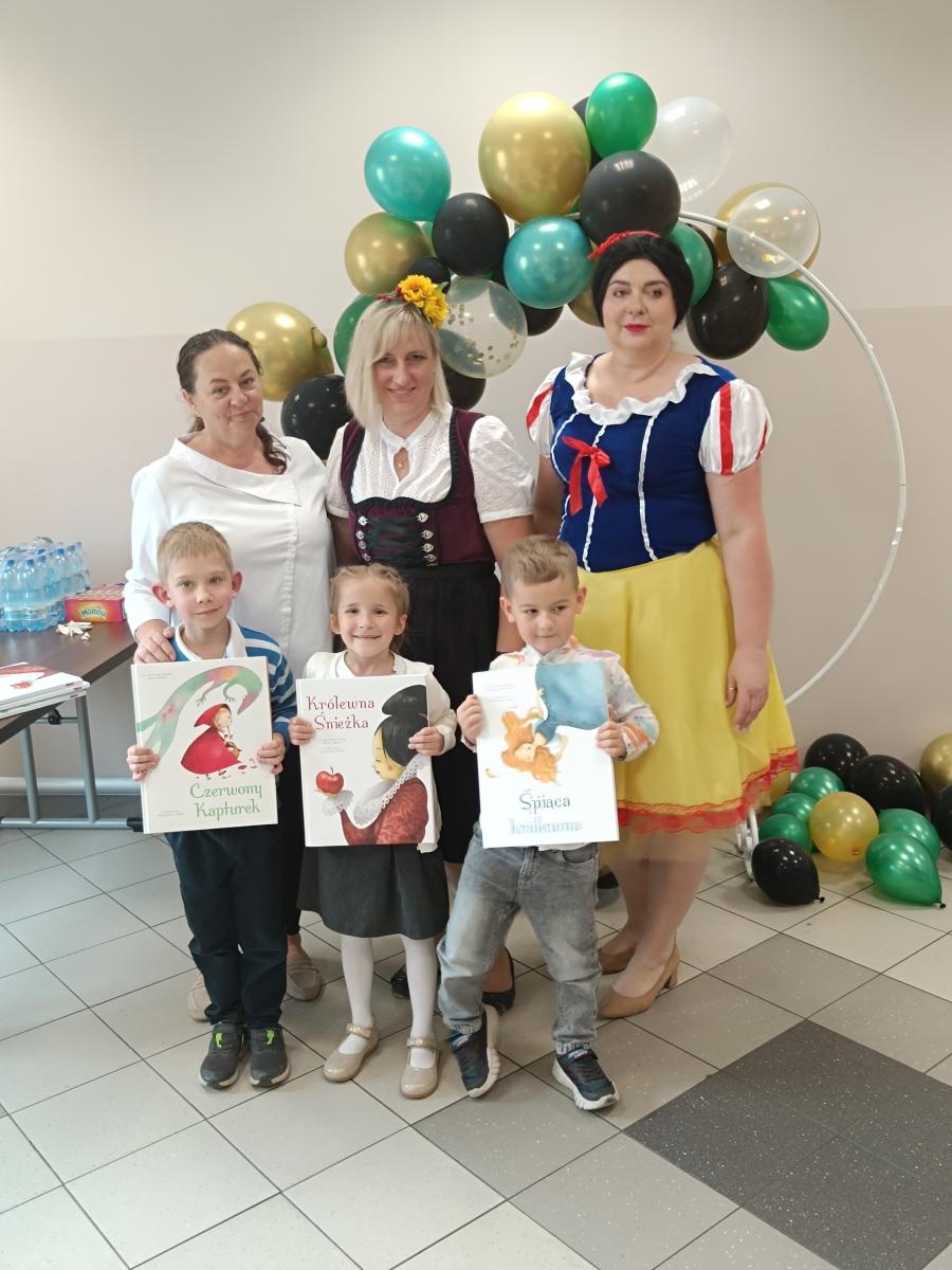 Zdjęcie w galerii na portalu naszraciborz.pl: Podróż do świata bajek. Gminny Konkurs Wiedzy Bajkowej w Pietrowicach Wielkich wiadomości z regionu