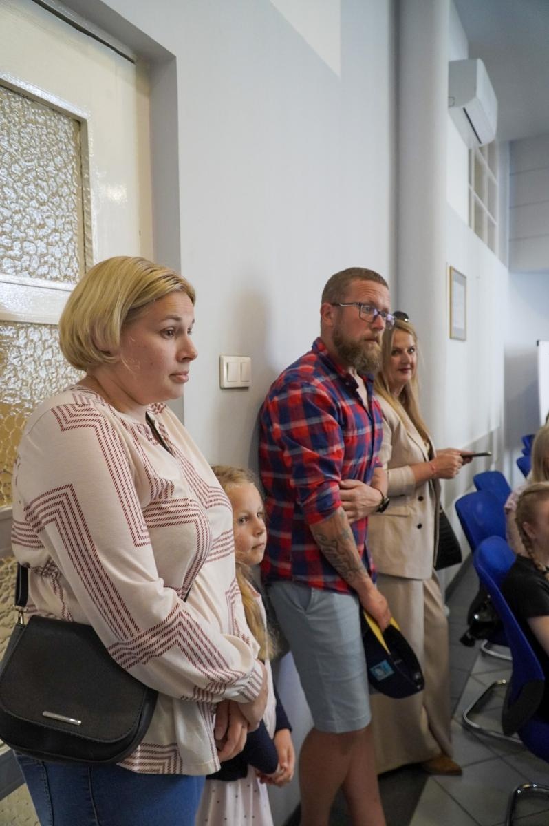 Zdjęcie w galerii na portalu naszraciborz.pl: Nagrodzono najlepsze prace w konkursie na wykonanie plakatu antysmogowego wiadomości z regionu