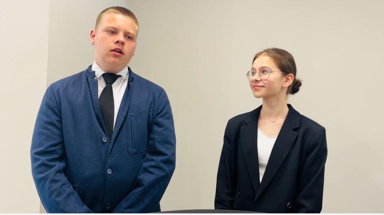 Zdjęcie w galerii na portalu naszraciborz.pl: Filmołaki. Zamek Piastowski zamienił się w plener filmowy wiadomości z regionu