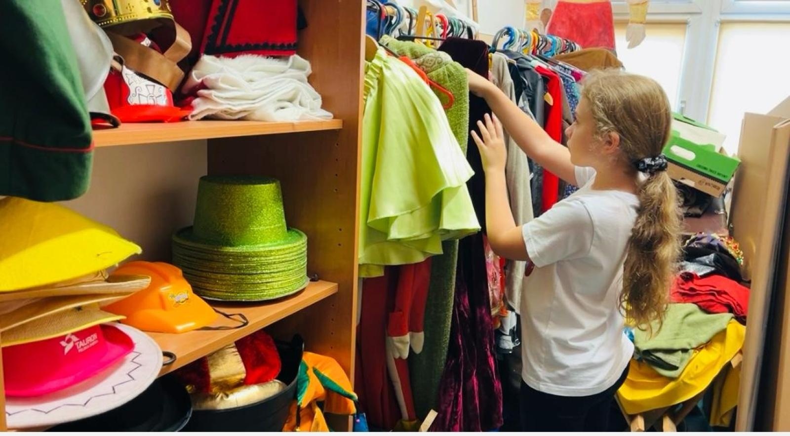 Zdjęcie w galerii na portalu naszraciborz.pl: Filmołaki. Zamek Piastowski zamienił się w plener filmowy wiadomości z regionu