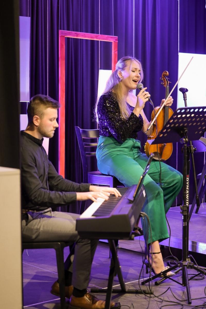 Zdjęcie w galerii na portalu naszraciborz.pl: Józef Maria Ruszar gościem Almanachu Prowincjonalnego wiadomości z regionu