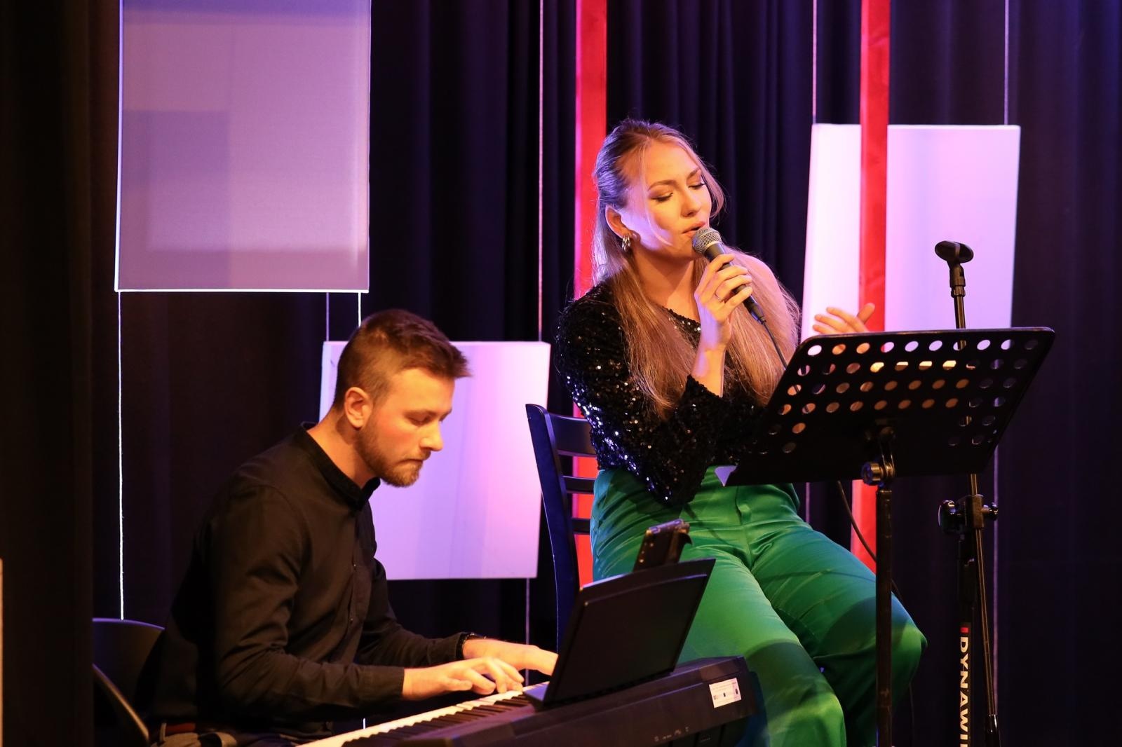 Zdjęcie w galerii na portalu naszraciborz.pl: Józef Maria Ruszar gościem Almanachu Prowincjonalnego wiadomości z regionu