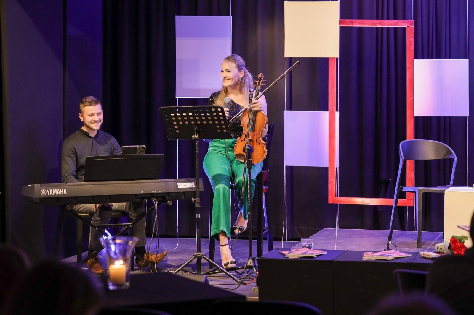 Zdjęcie w galerii na portalu naszraciborz.pl: Józef Maria Ruszar gościem Almanachu Prowincjonalnego wiadomości z regionu