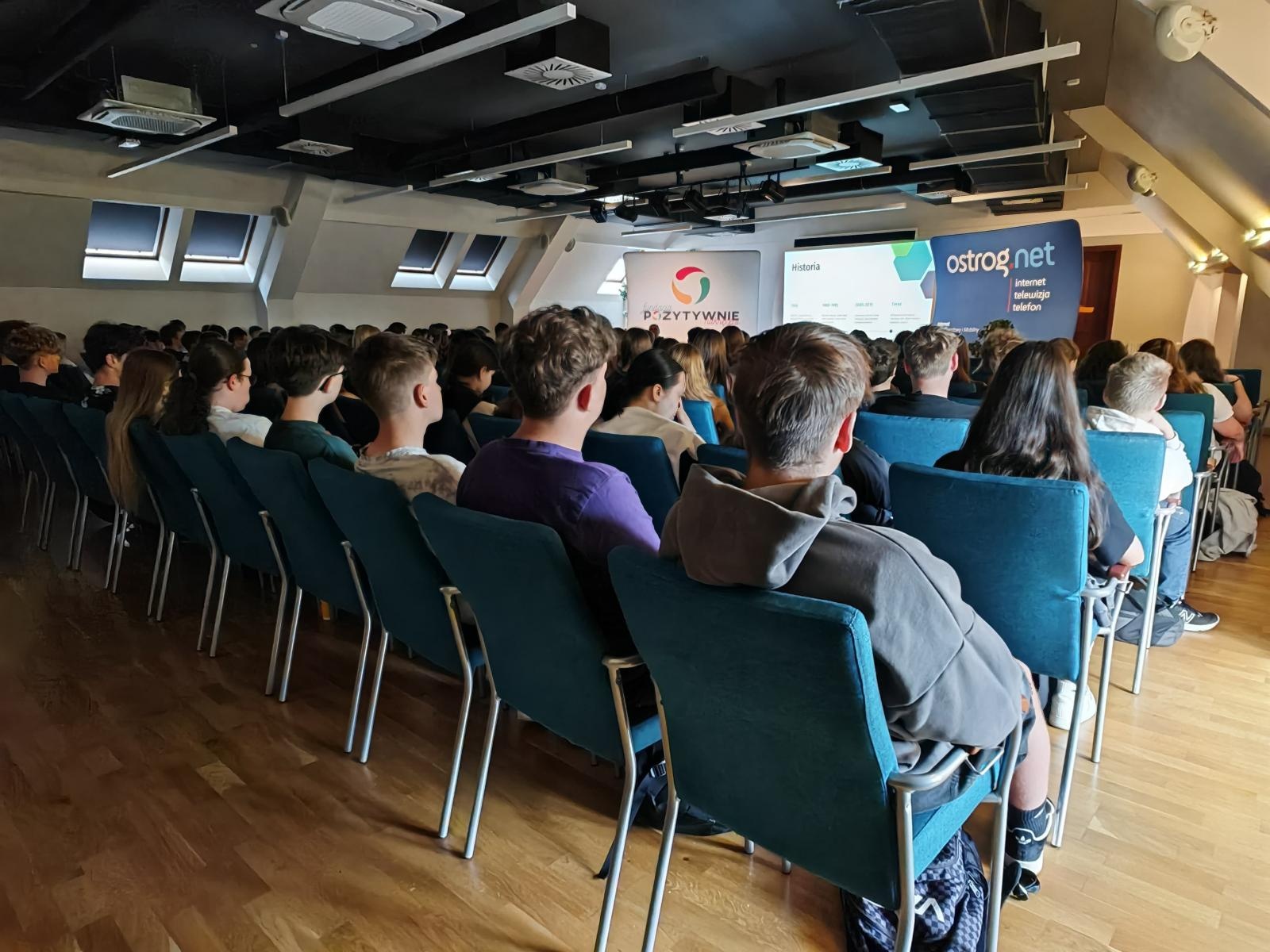 Zdjęcie w galerii na portalu naszraciborz.pl: 1300 uczniów przewinęło się przez zamek. Szkolono ich z cyberbezpieczeństwa wiadomości z regionu