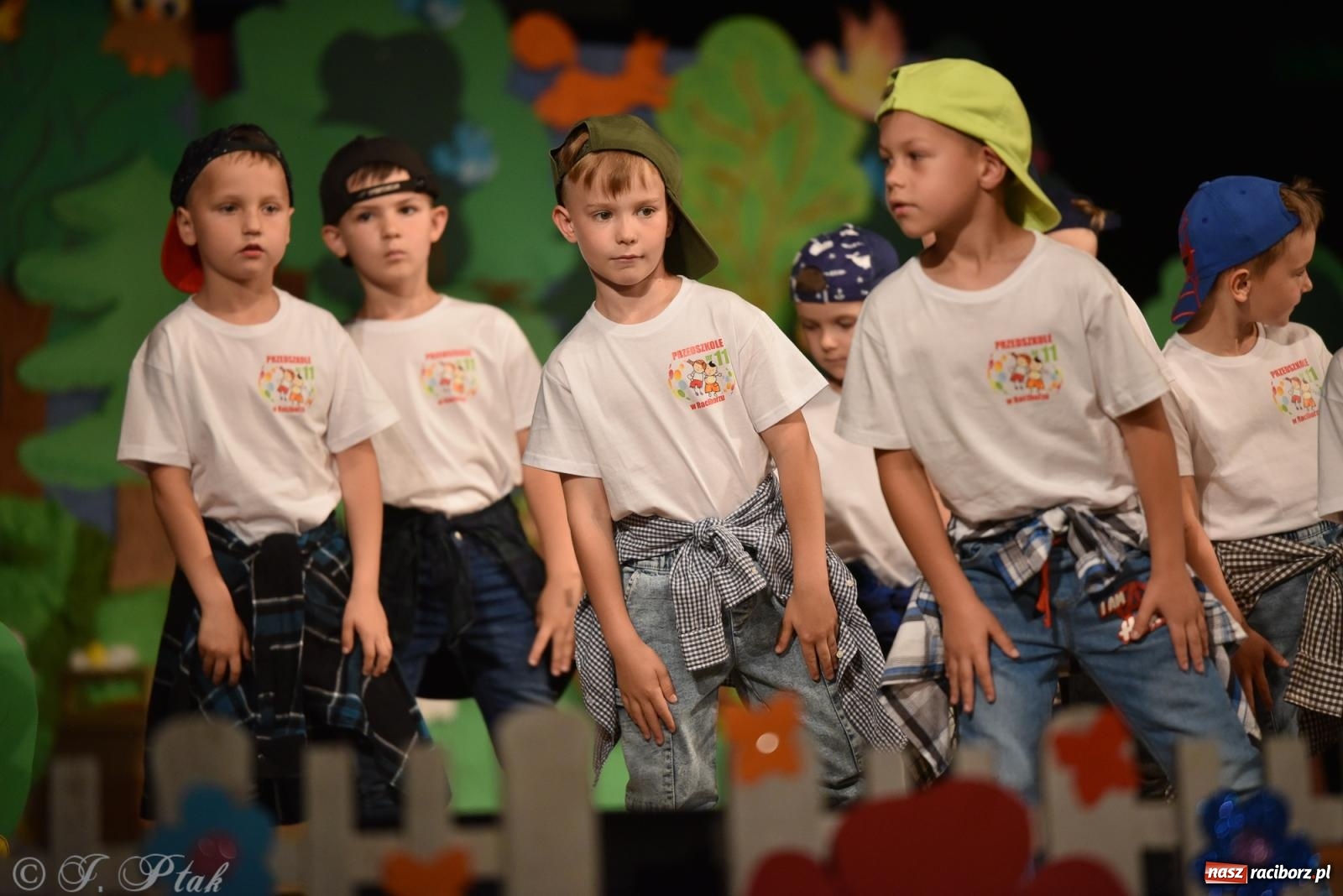 Zdjęcie w galerii na portalu naszraciborz.pl: Królewna Śnieżka na 50. urodziny Przedszkola nr 11 wiadomości z regionu