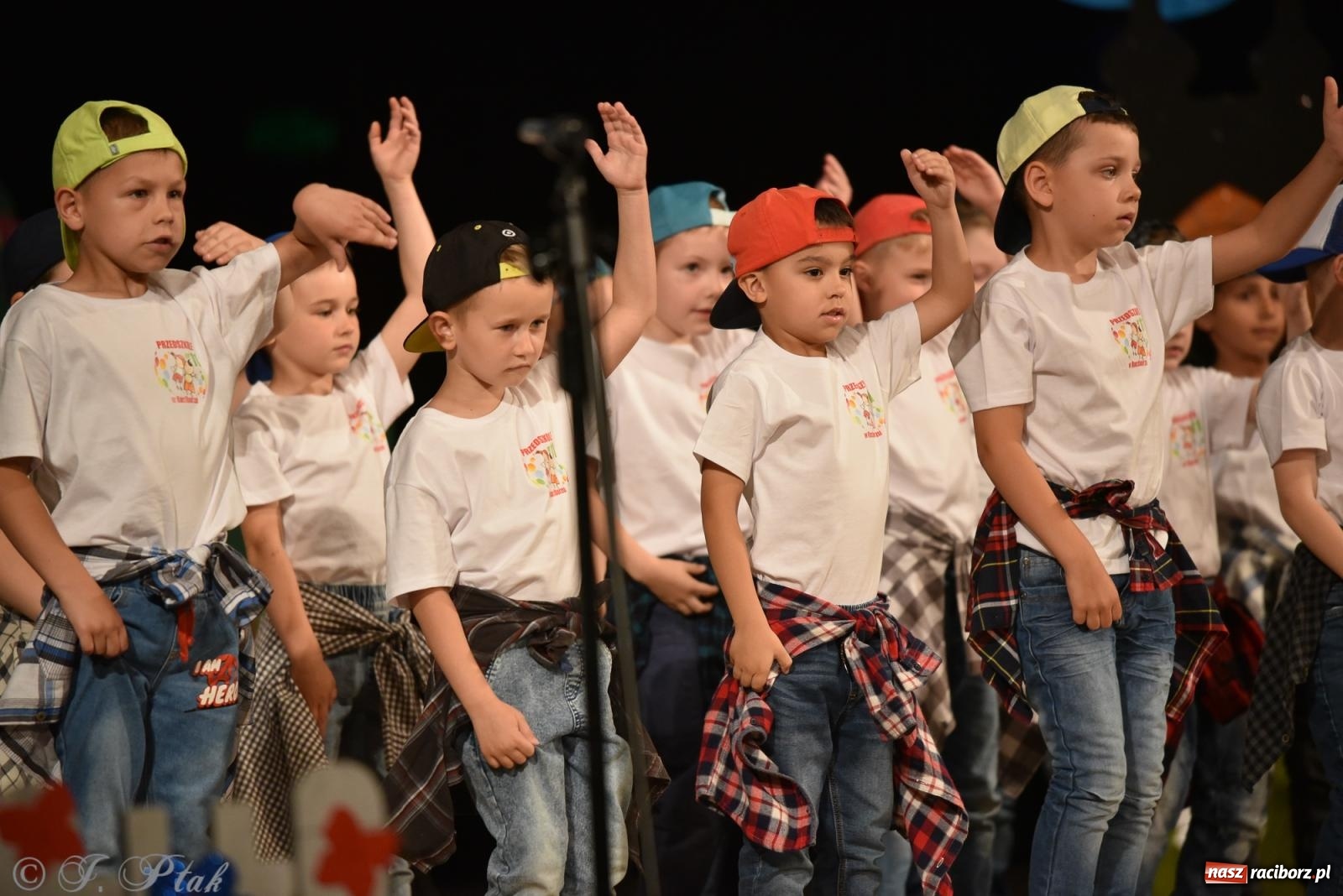 Zdjęcie w galerii na portalu naszraciborz.pl: Królewna Śnieżka na 50. urodziny Przedszkola nr 11 wiadomości z regionu